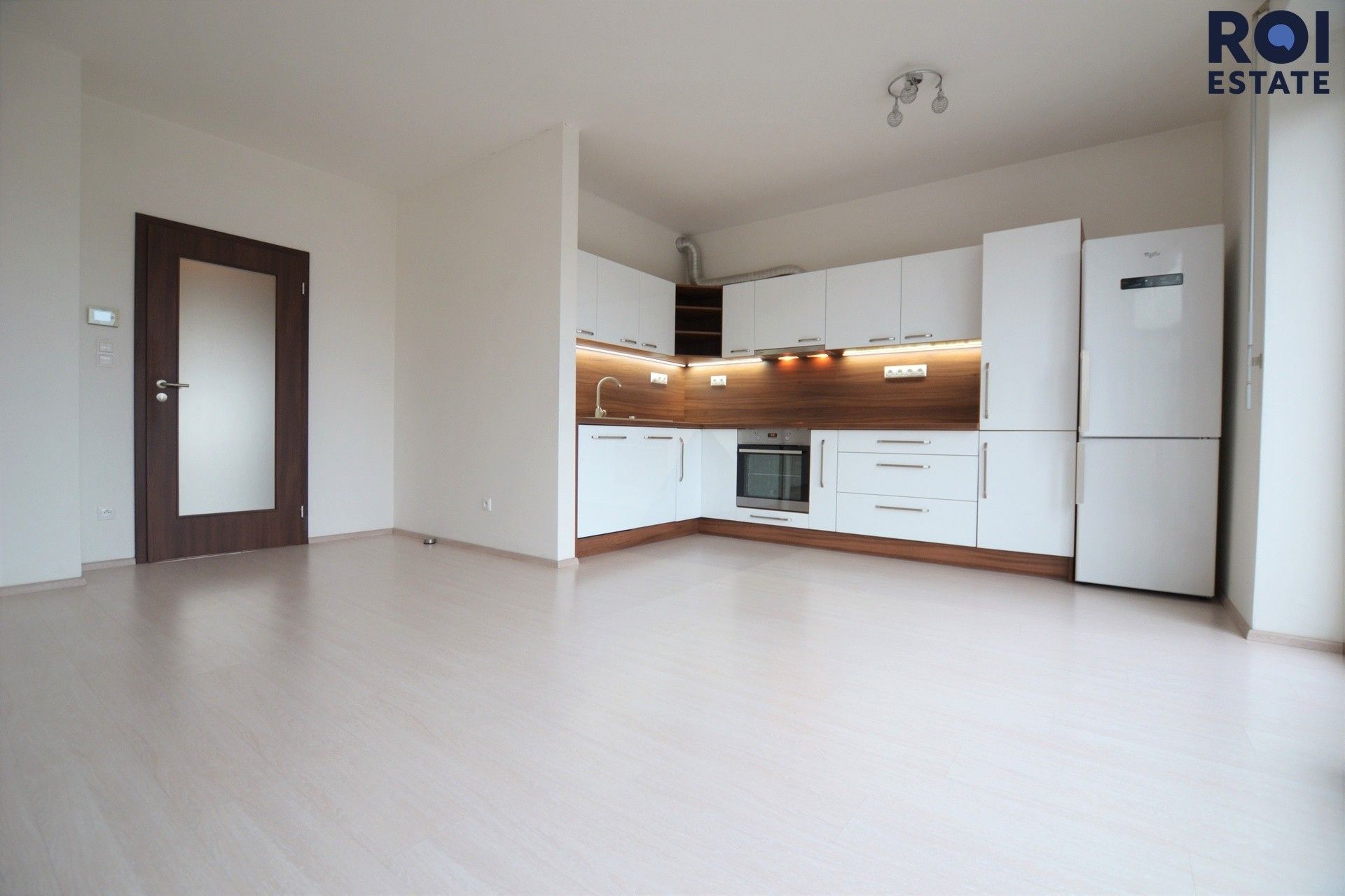 Pronájem bytu 3+kk 77 m² - foto 9