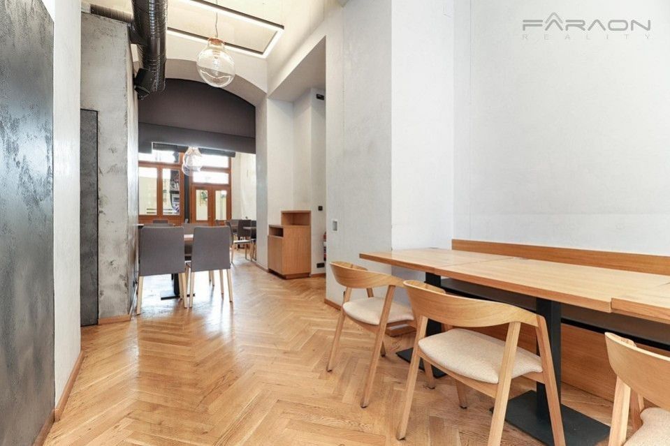Pronájem komerčního prostoru 137 m² - foto 6