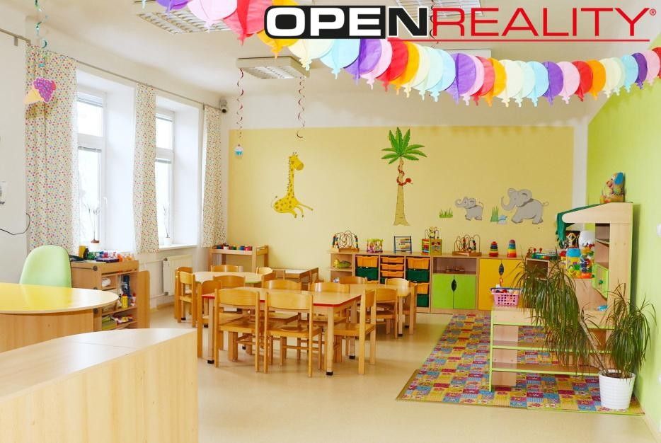 Pronájem nemovitosti 147 m² - foto 1