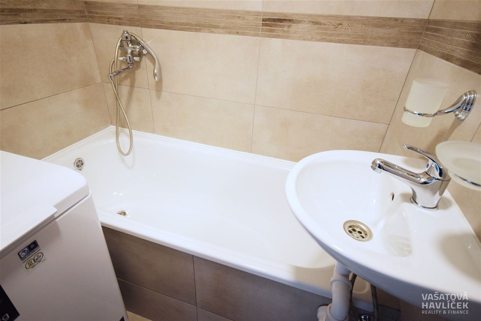 Pronájem bytu 2+1 45 m² - foto 3