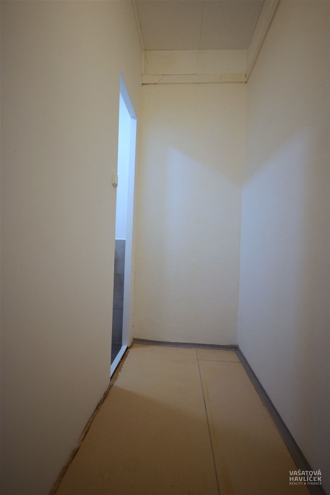 Pronájem bytu 2+1 45 m² - foto 8
