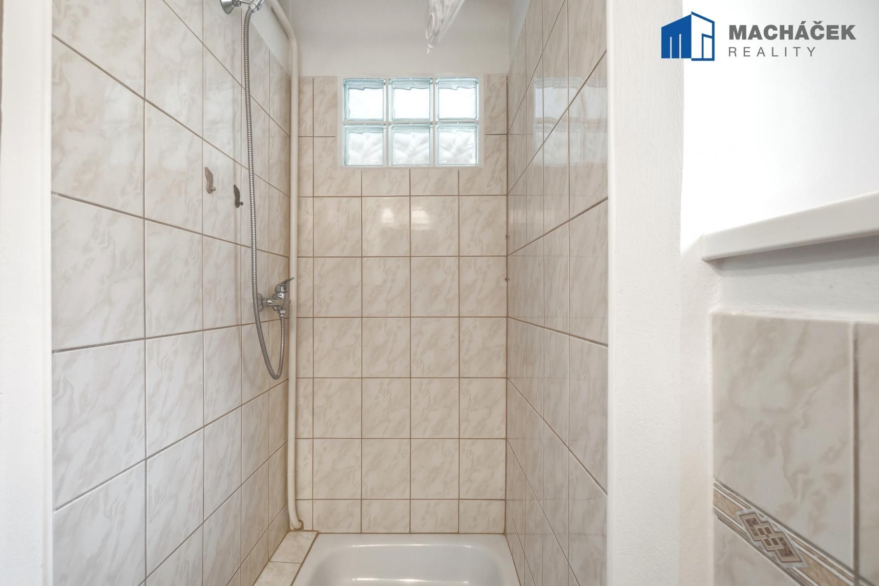Pronájem bytu 1+1 39 m² - foto 12