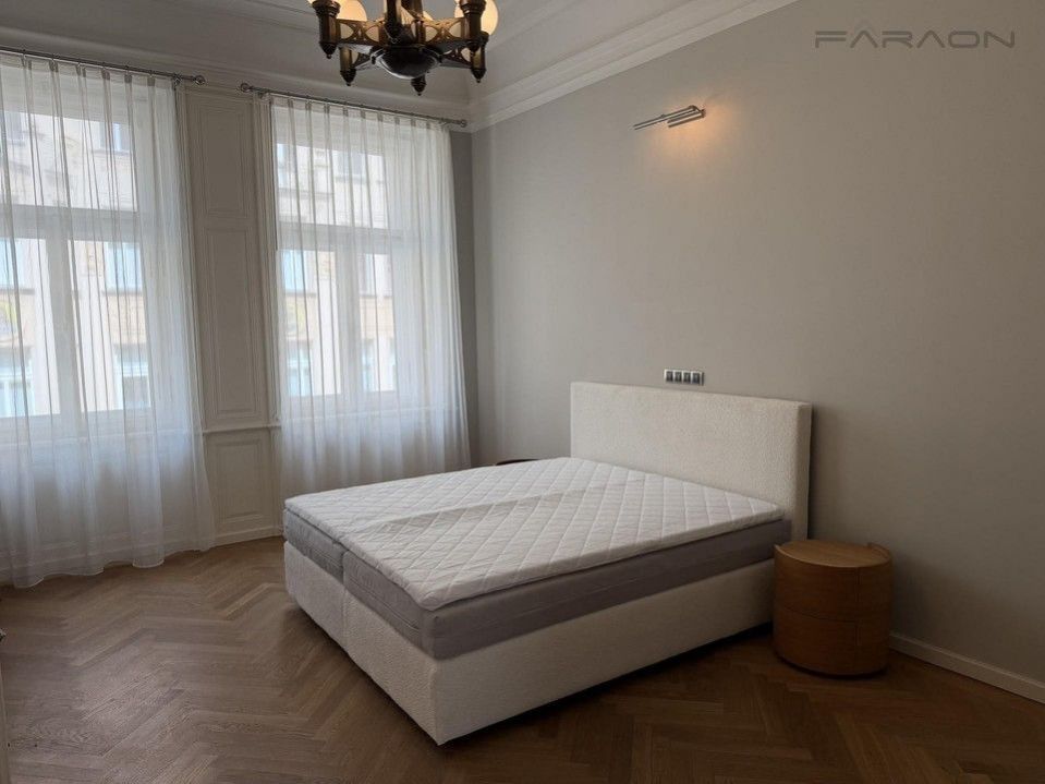 Pronájem bytu 3+1 154 m² - foto 5