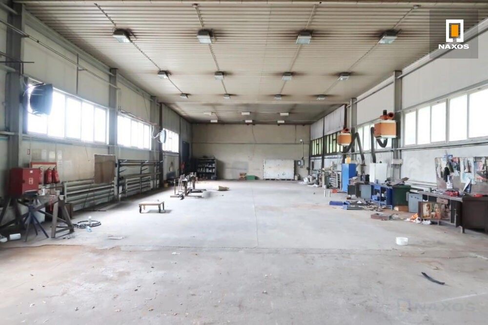 Pronájem komerčního prostoru 750 m² - foto 10
