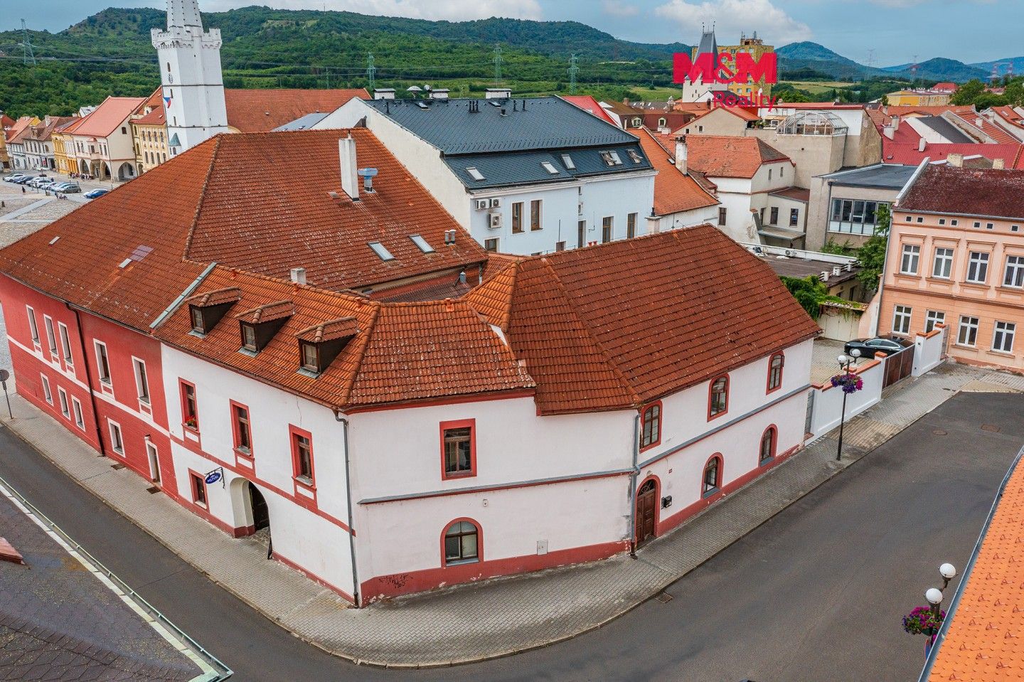Prodej domu 500 m² - foto 1