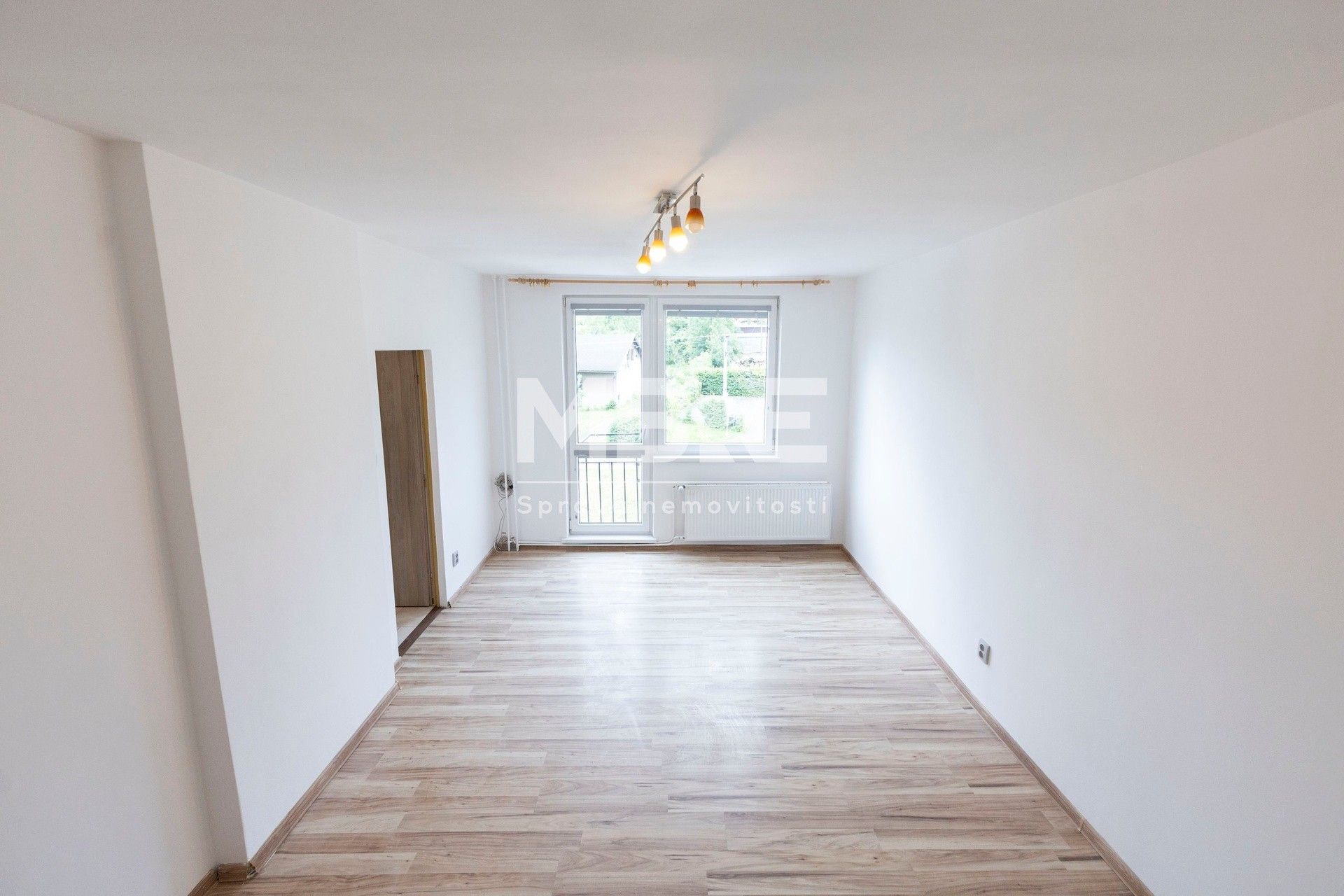 Pronájem bytu 3+1 70 m² - foto 8