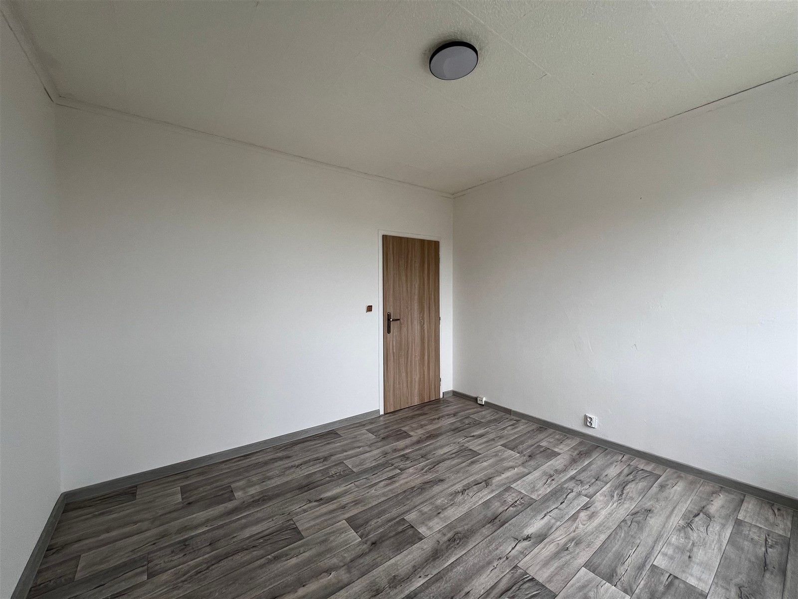 Pronájem bytu 3+1 62 m² - foto 10