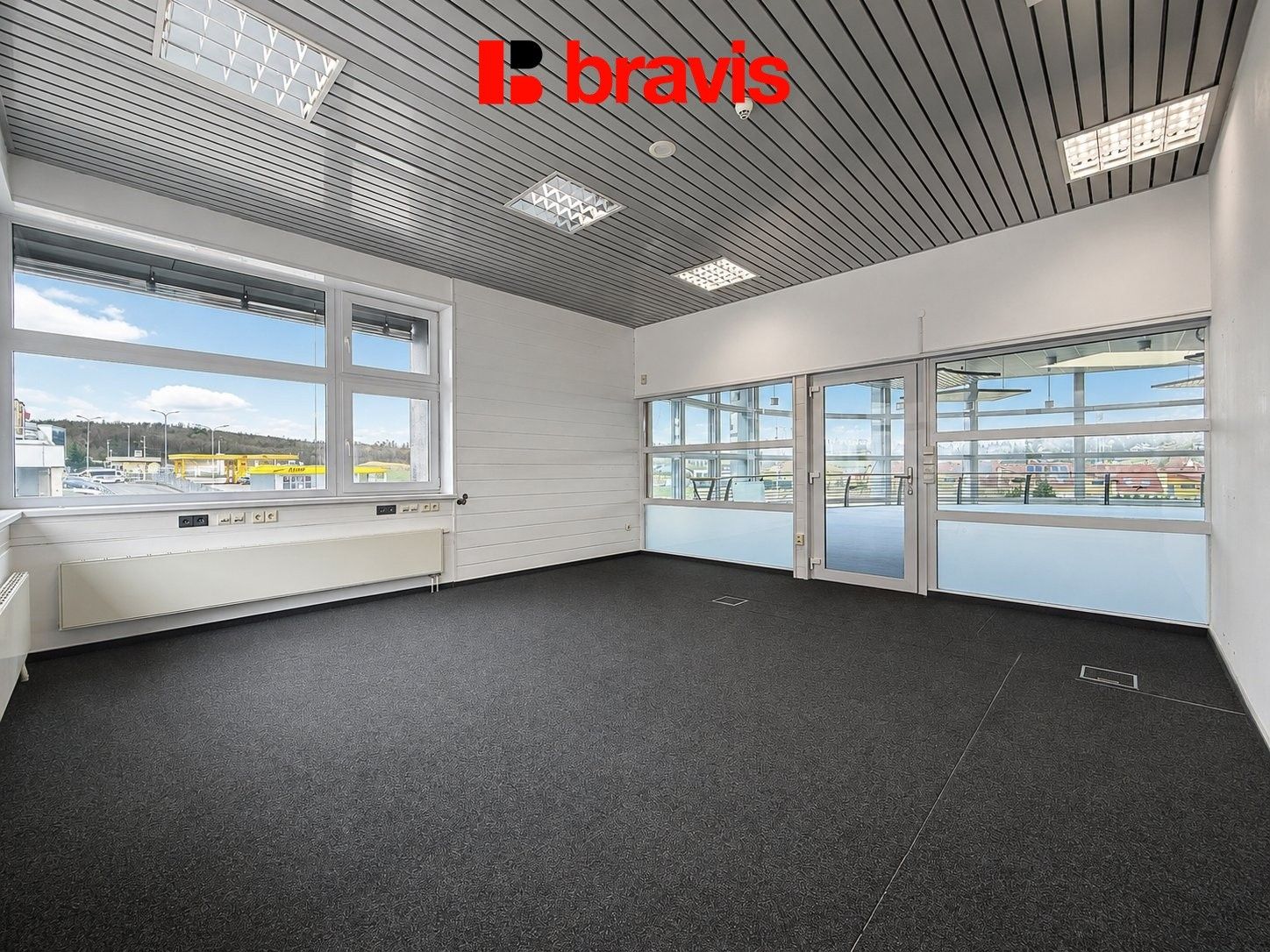 Pronájem komerčního prostoru 57 m² - foto 7