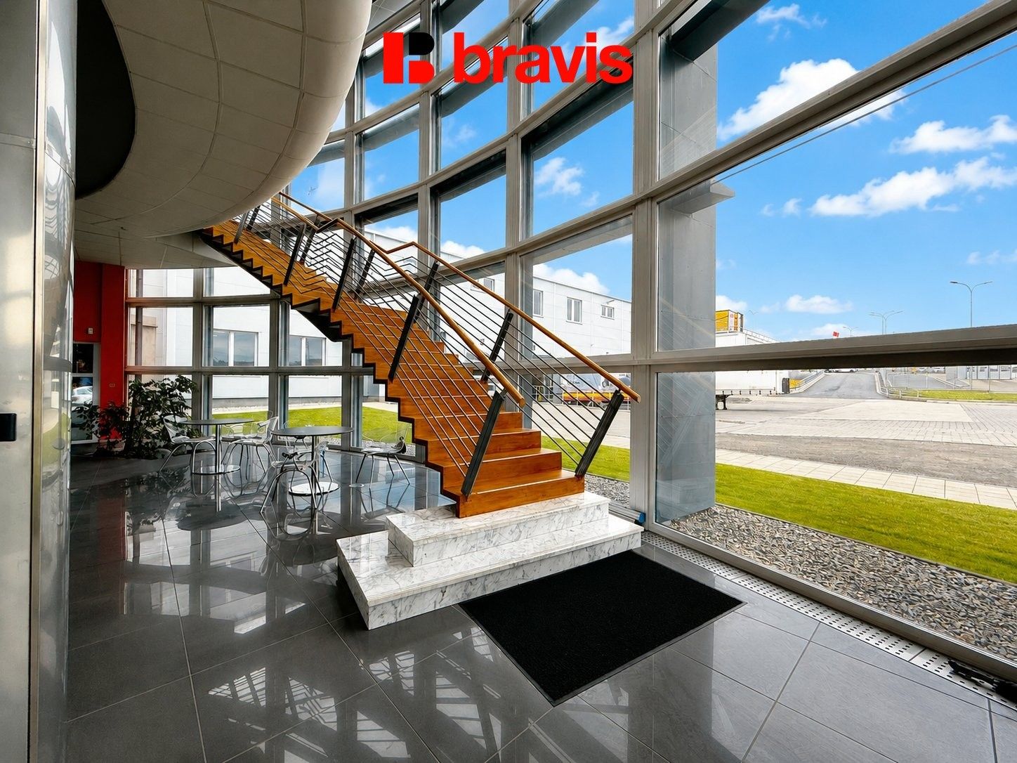 Pronájem komerčního prostoru 57 m² - foto 6