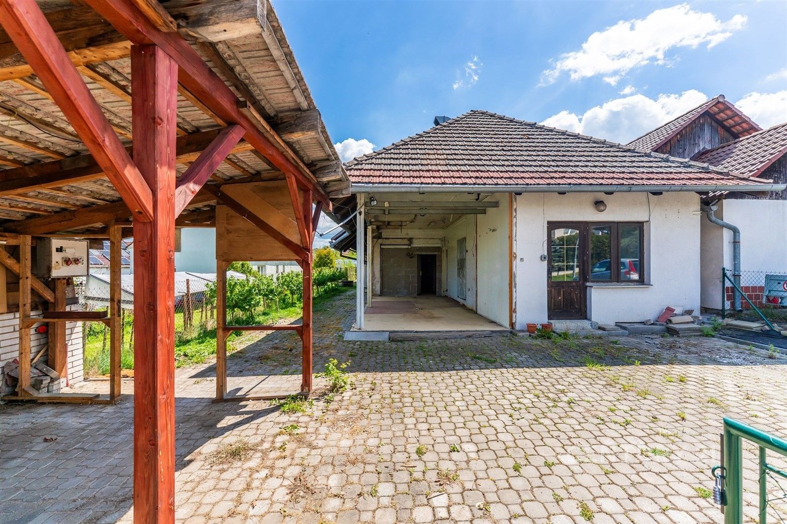 Prodej domu 264 m² - foto 2