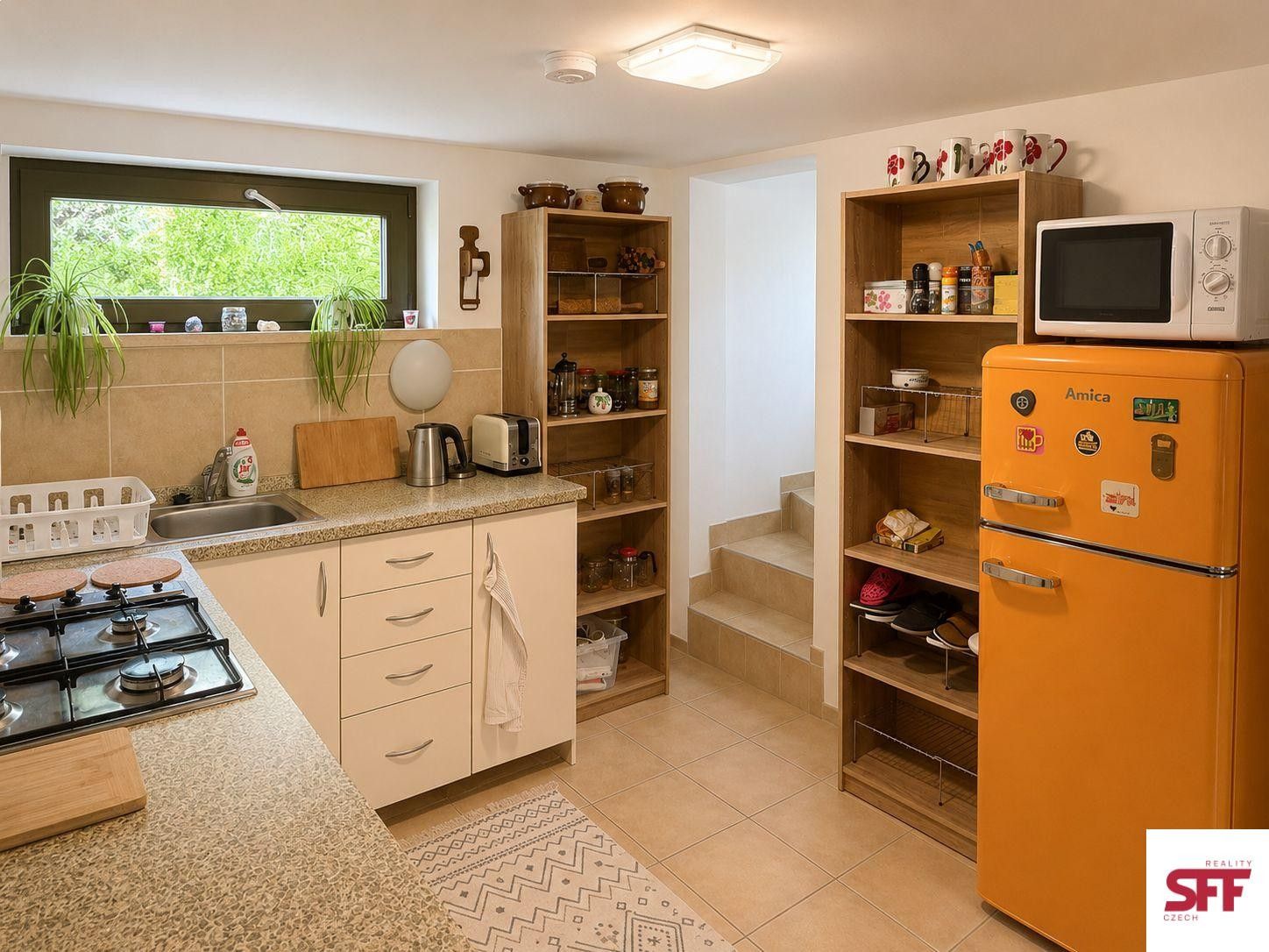 Pronájem bytu 3+1 72 m² - foto 2