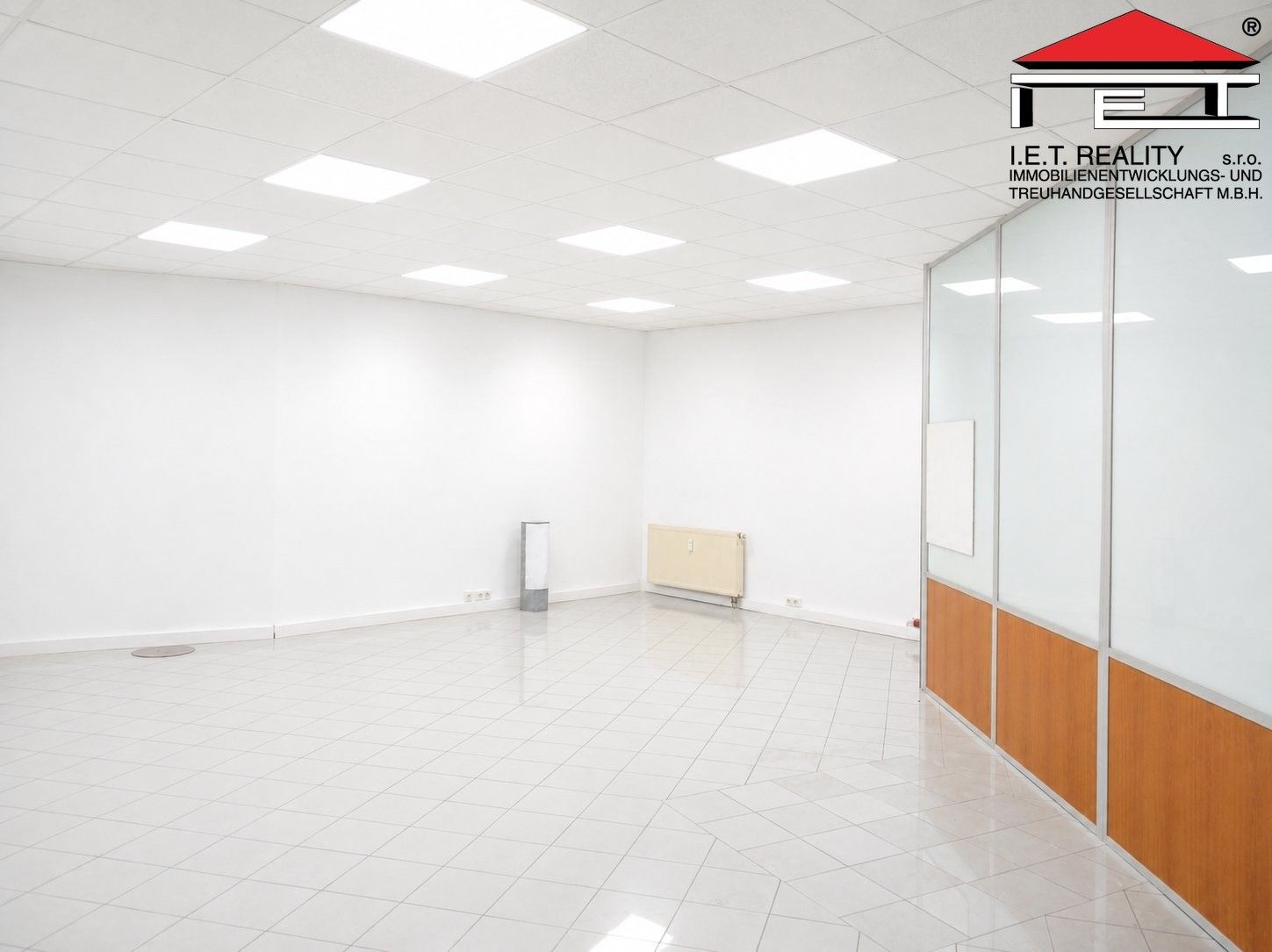 Pronájem komerčního prostoru 44 m² - foto 3