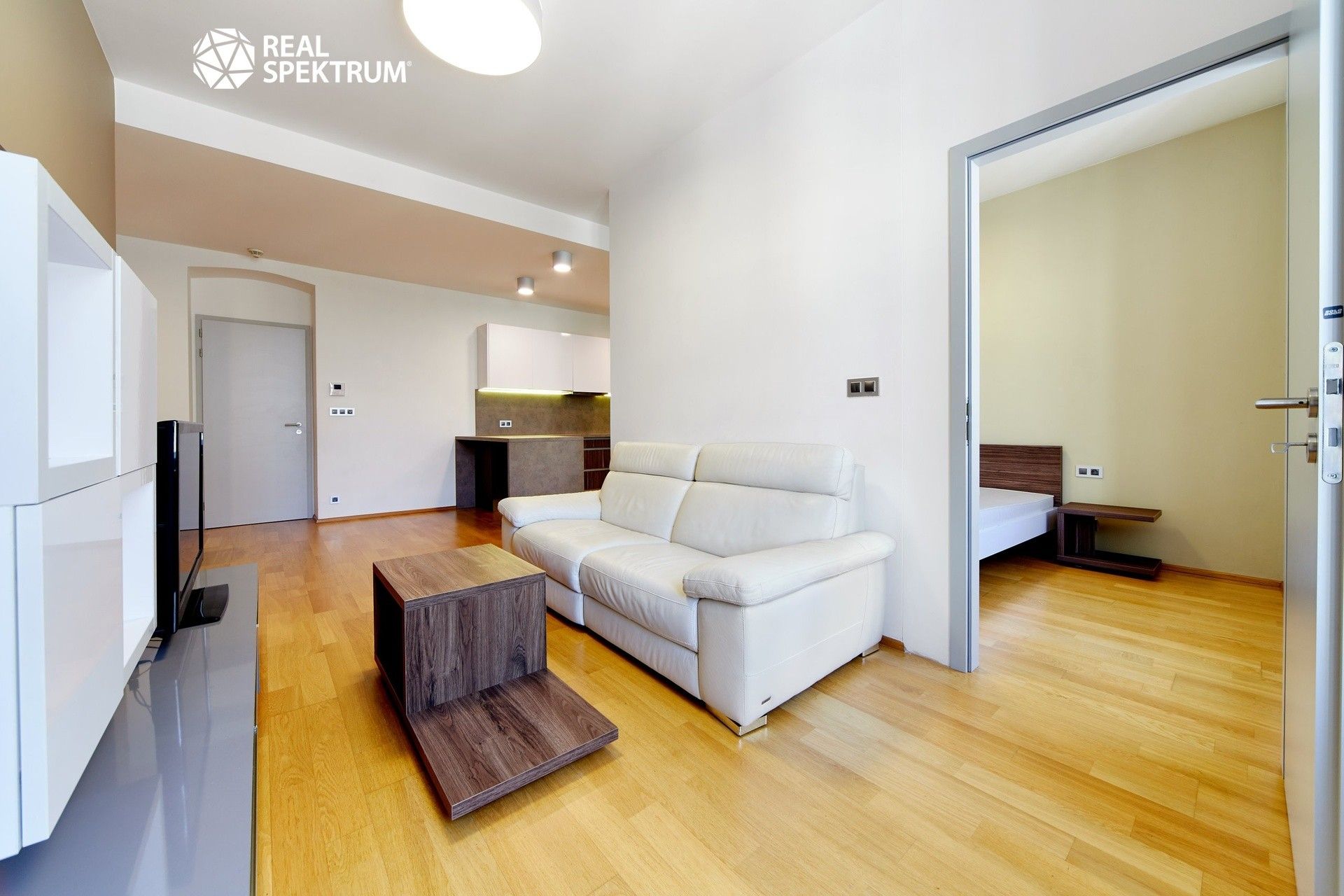 Pronájem bytu 3+kk 82 m² - foto 5