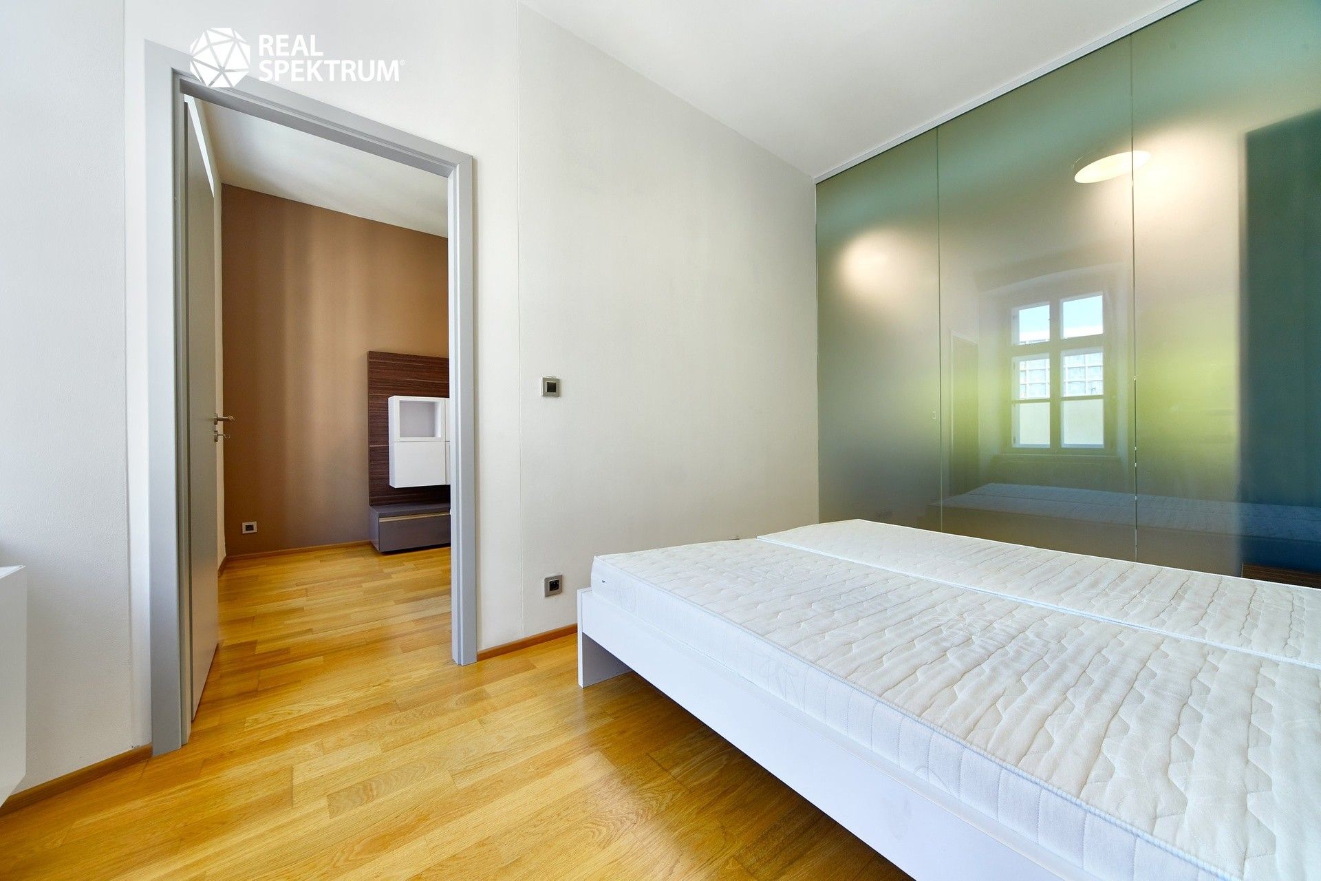 Pronájem bytu 3+kk 82 m² - foto 6