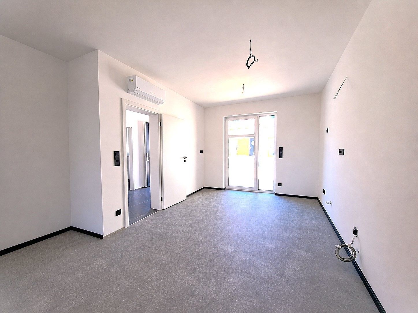 Prodej bytu 4+kk 110 m² - foto 3