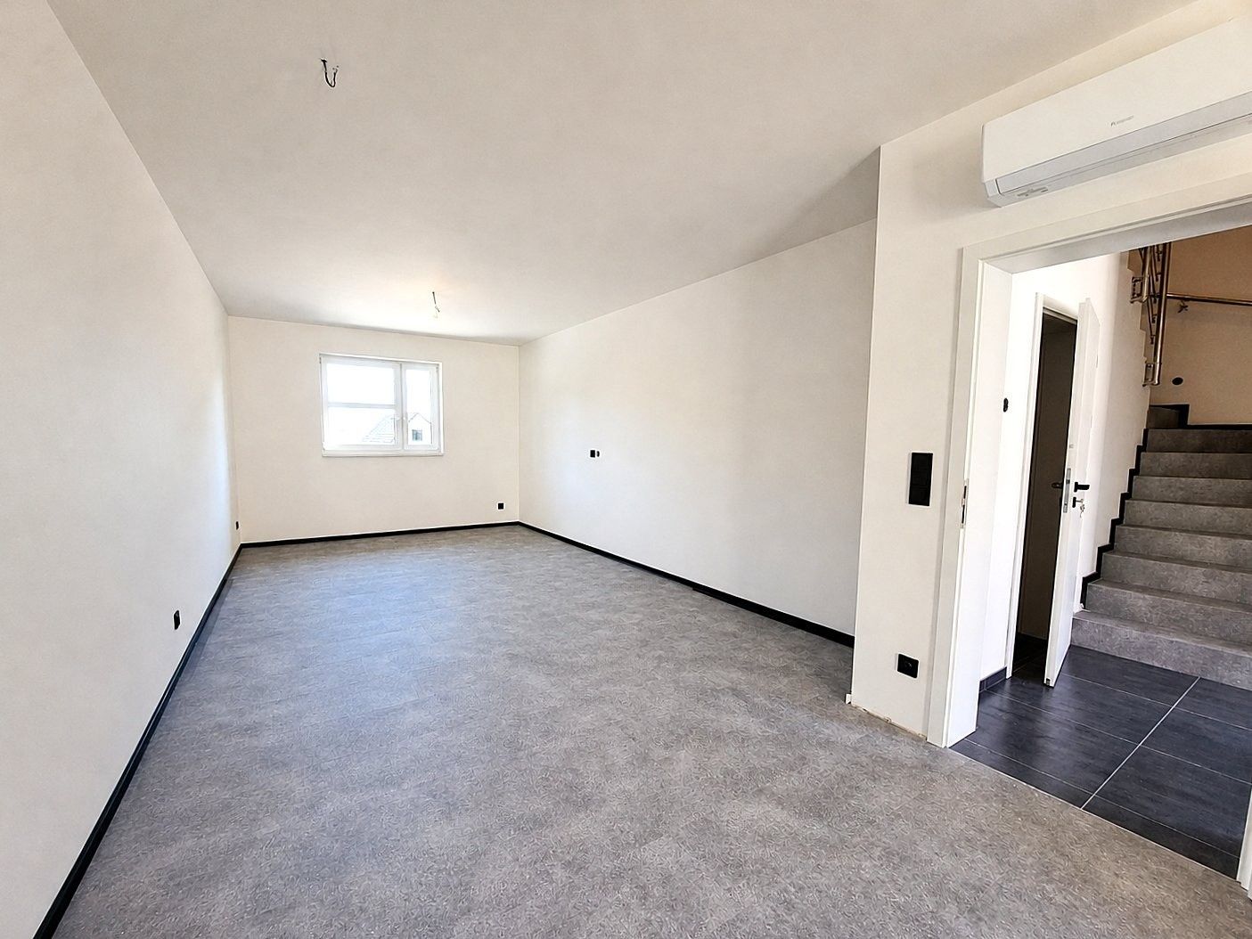 Prodej bytu 4+kk 110 m² - foto 4