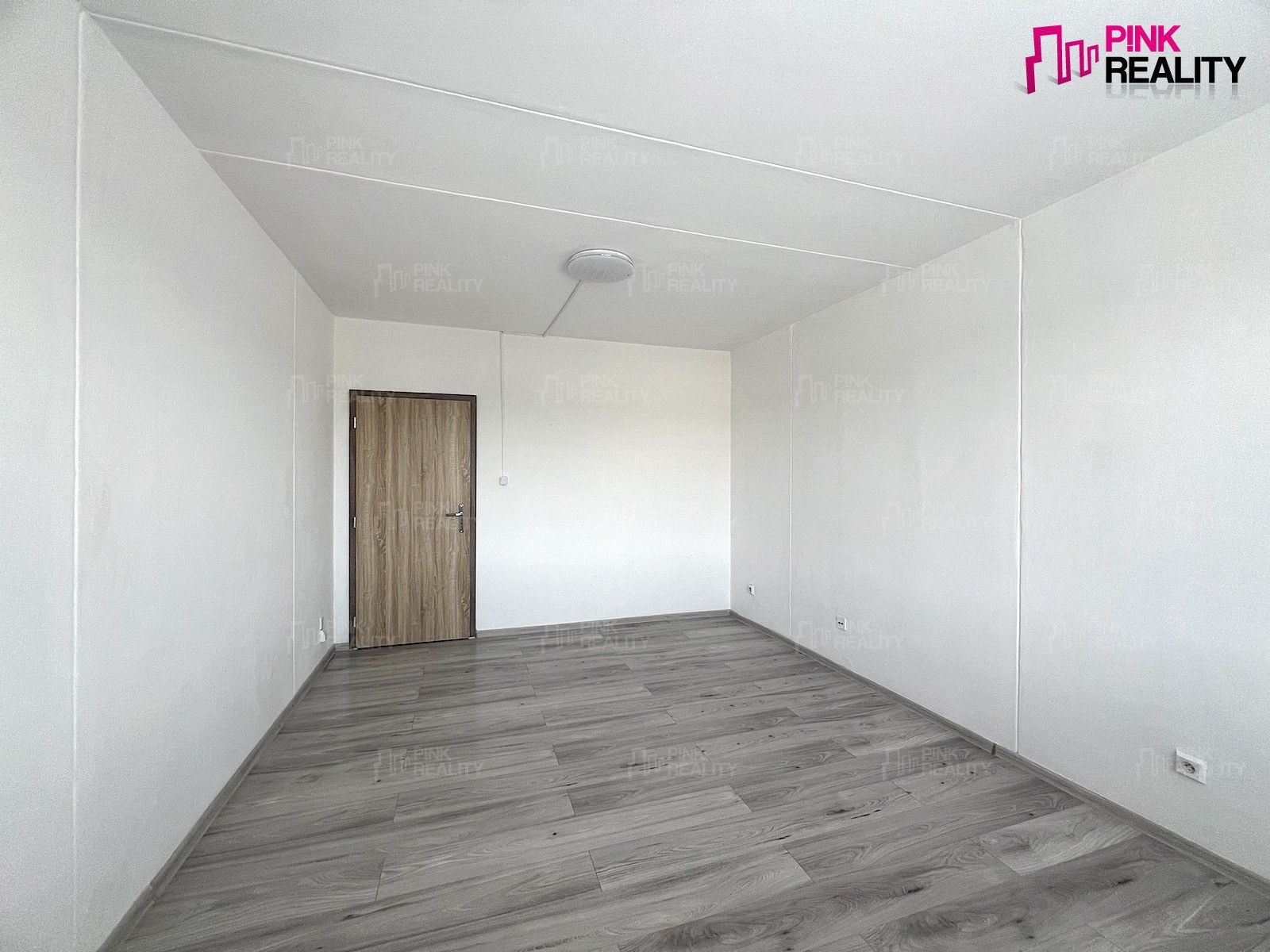 Pronájem bytu 3+1 69 m² - foto 6