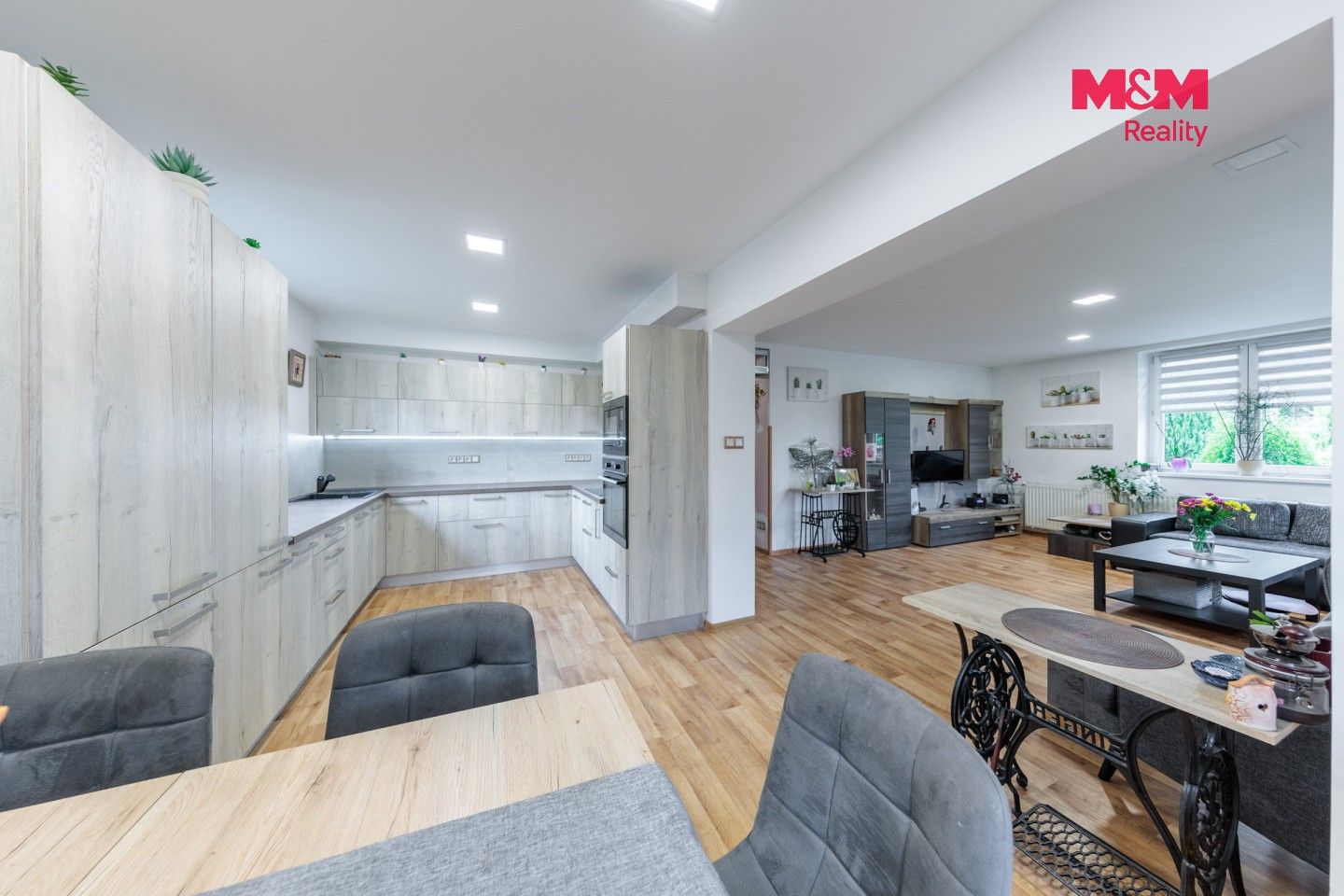 Prodej domu 330 m² - foto 2