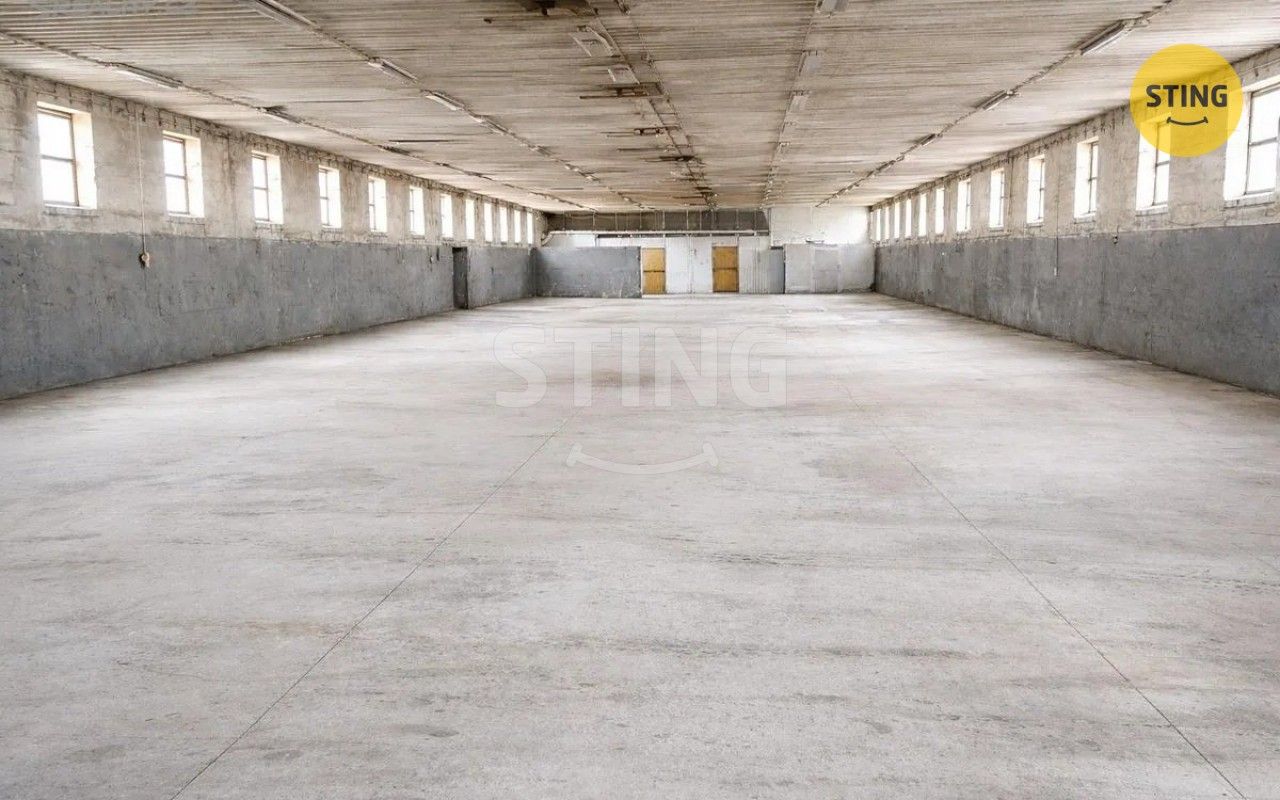Pronájem komerčního prostoru 1156 m² - foto 3