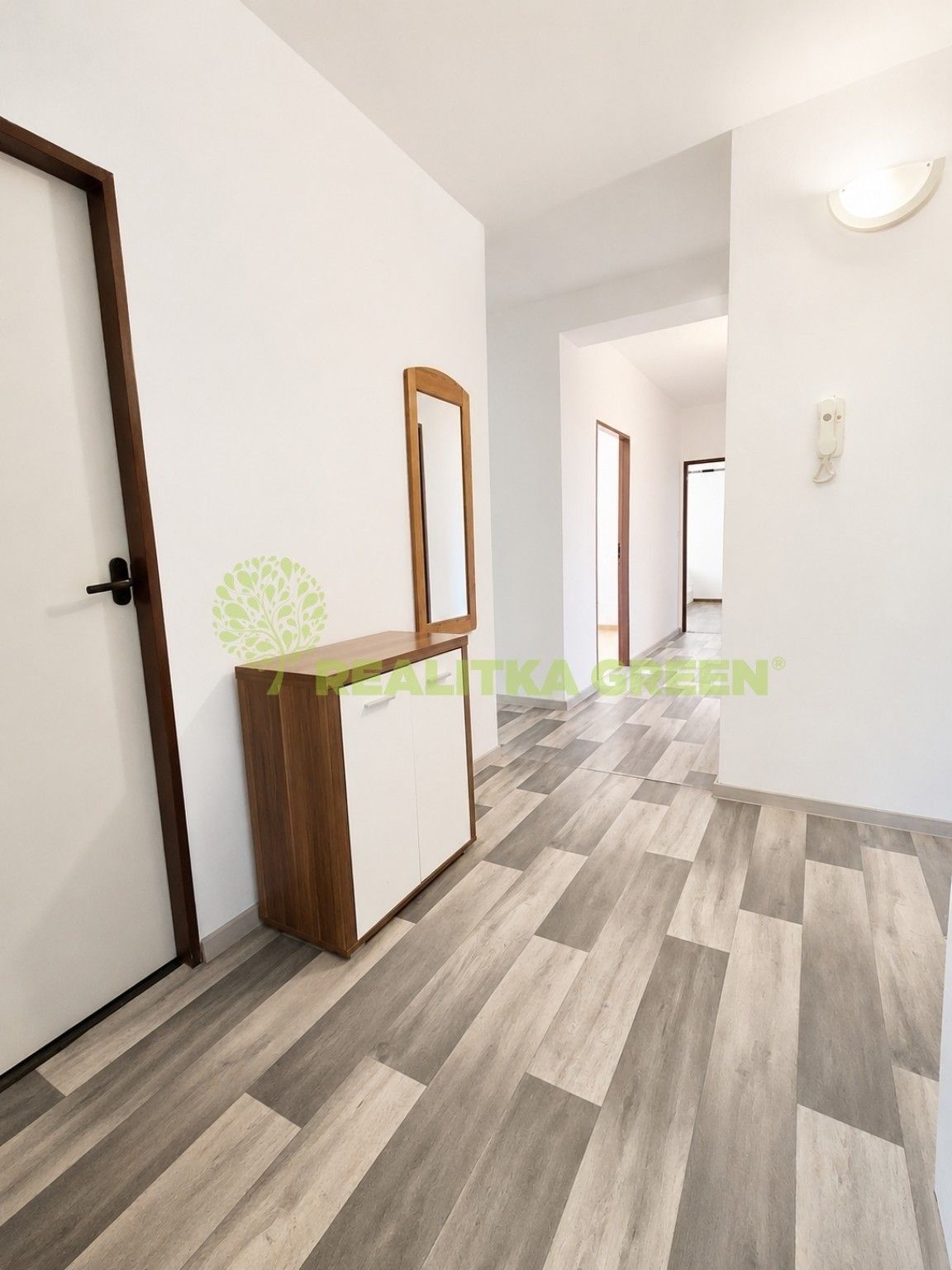 Pronájem bytu 3+1 93 m² - foto 7