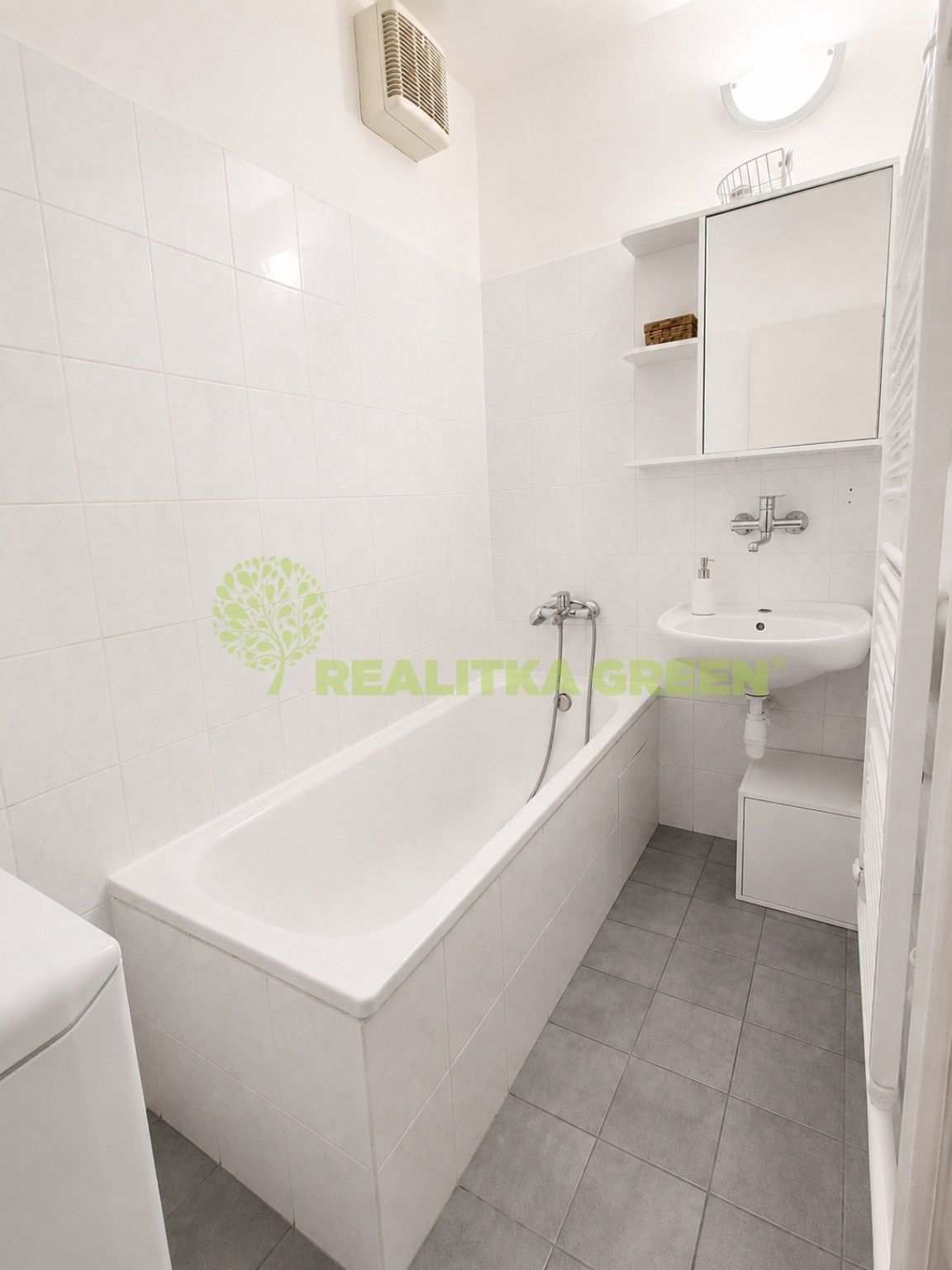 Pronájem bytu 3+1 93 m² - foto 8