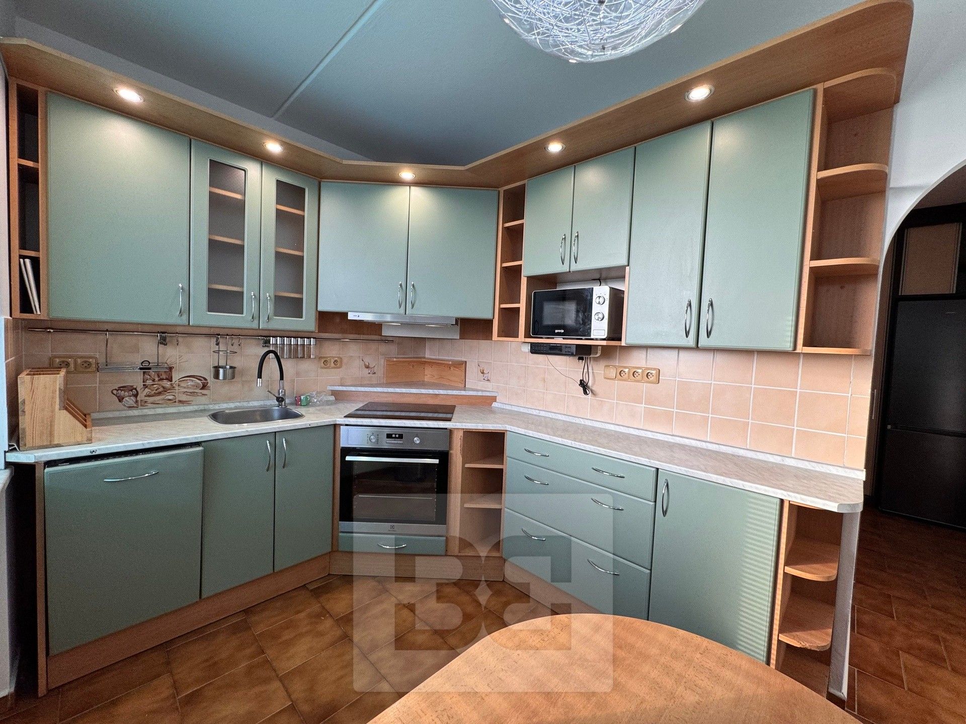 Pronájem bytu 3+1 72 m² - foto 1