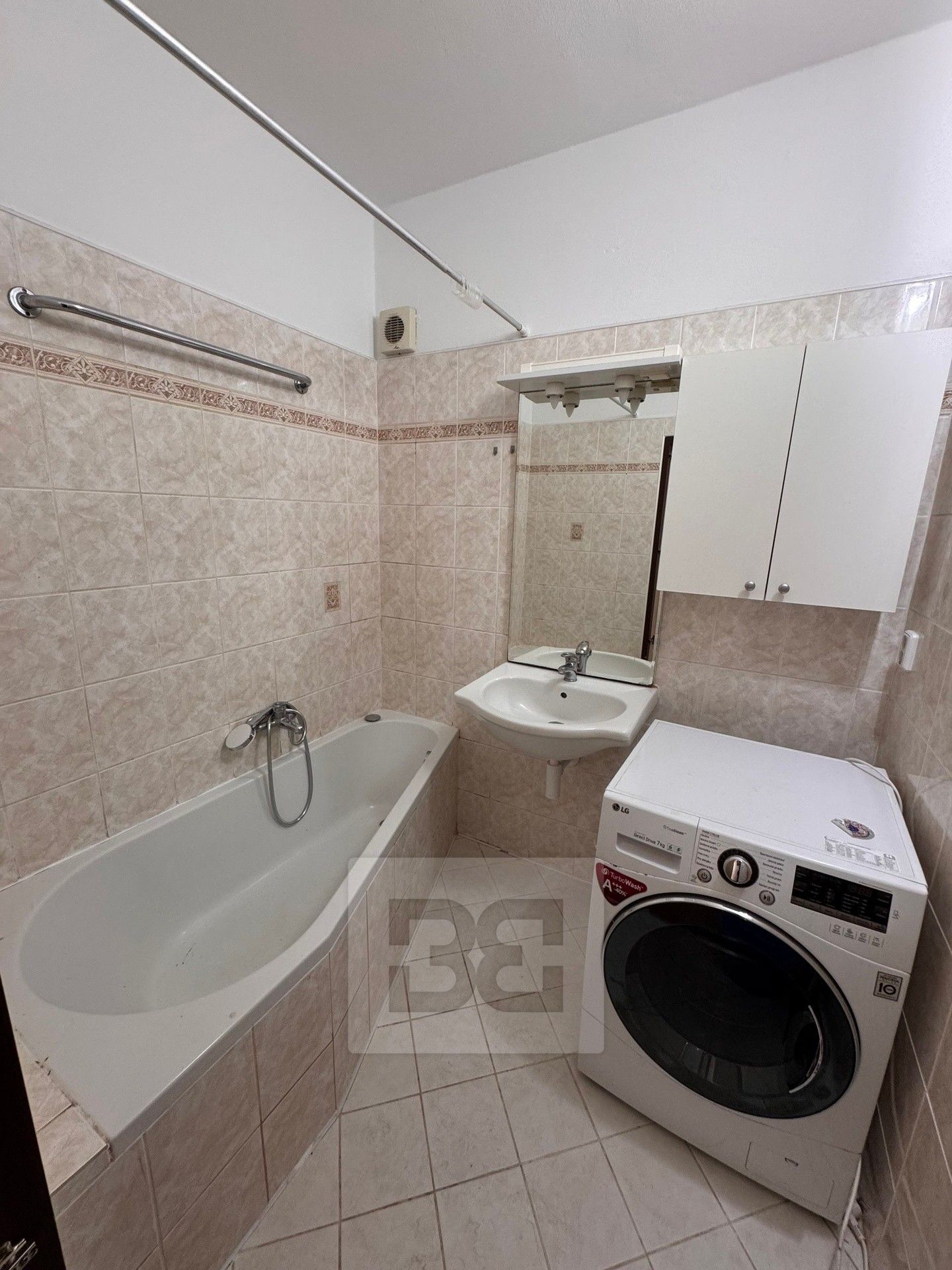 Pronájem bytu 3+1 72 m² - foto 8