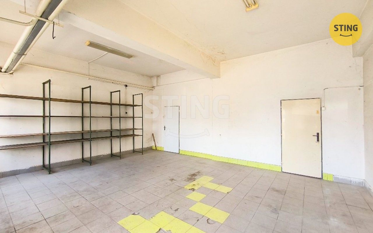 Pronájem komerčního prostoru 106 m² - foto 8