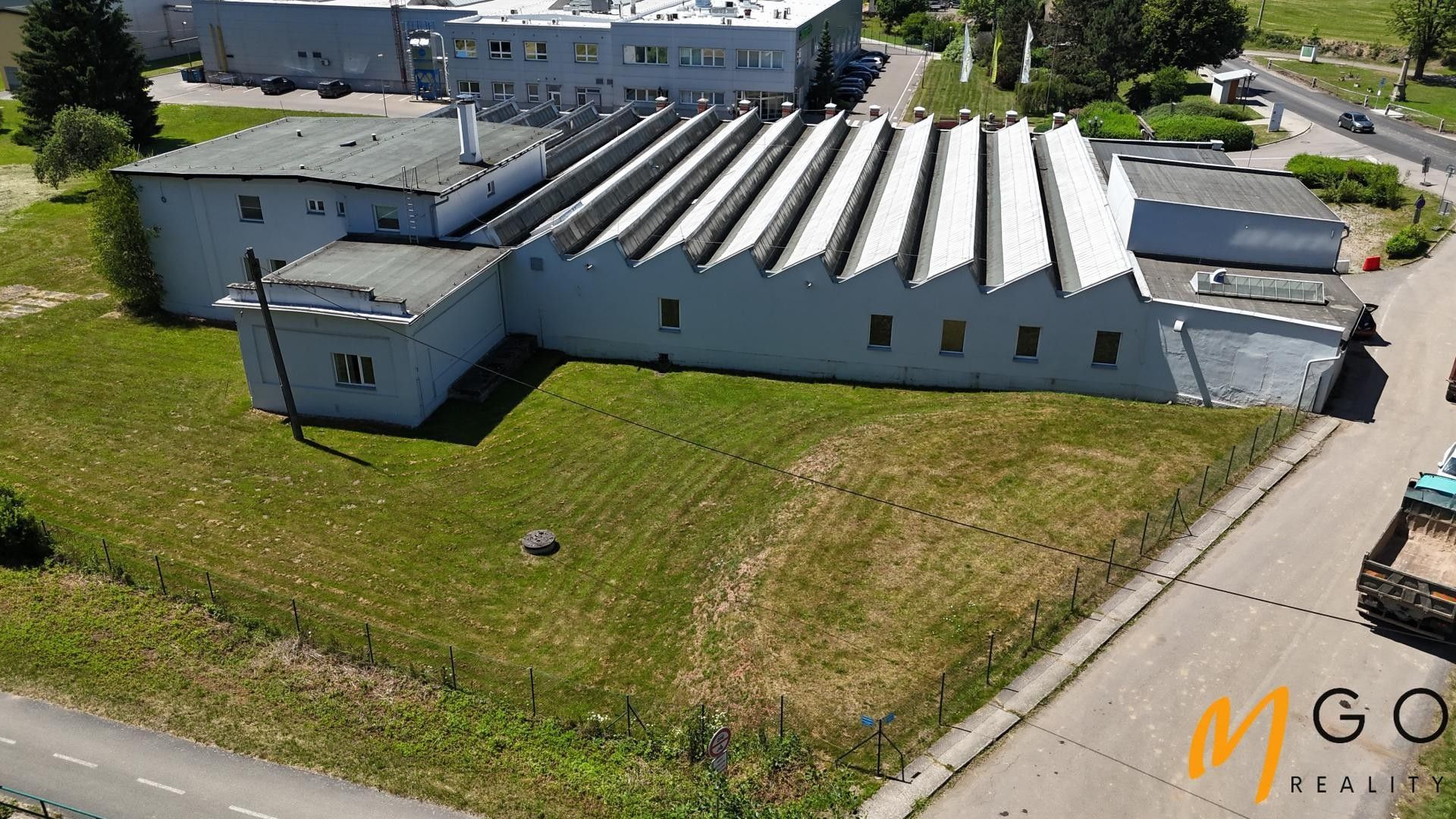Prodej komerčního prostoru 2550 m² - foto 4