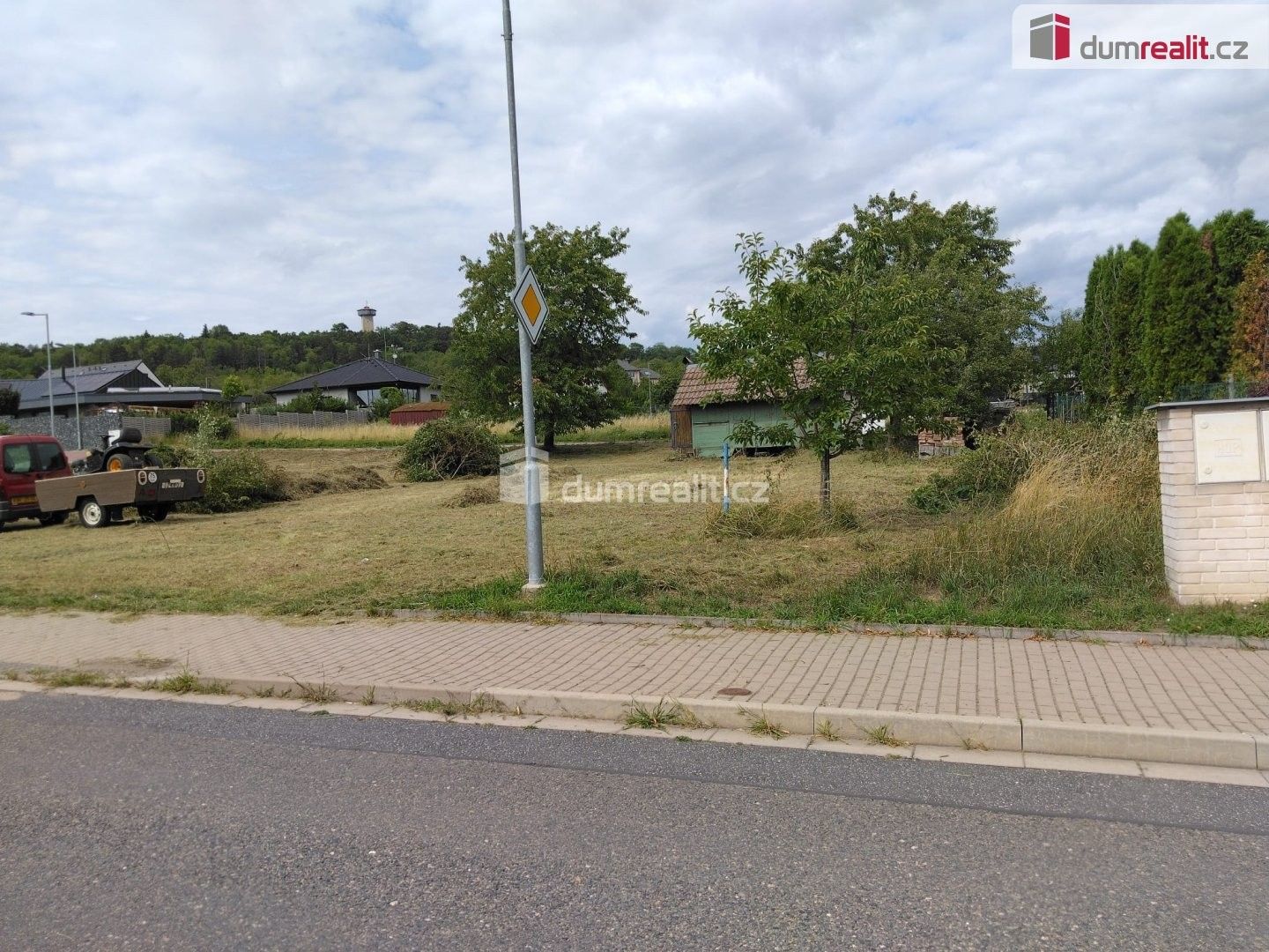 Prodej pozemku 990 m² - foto 4