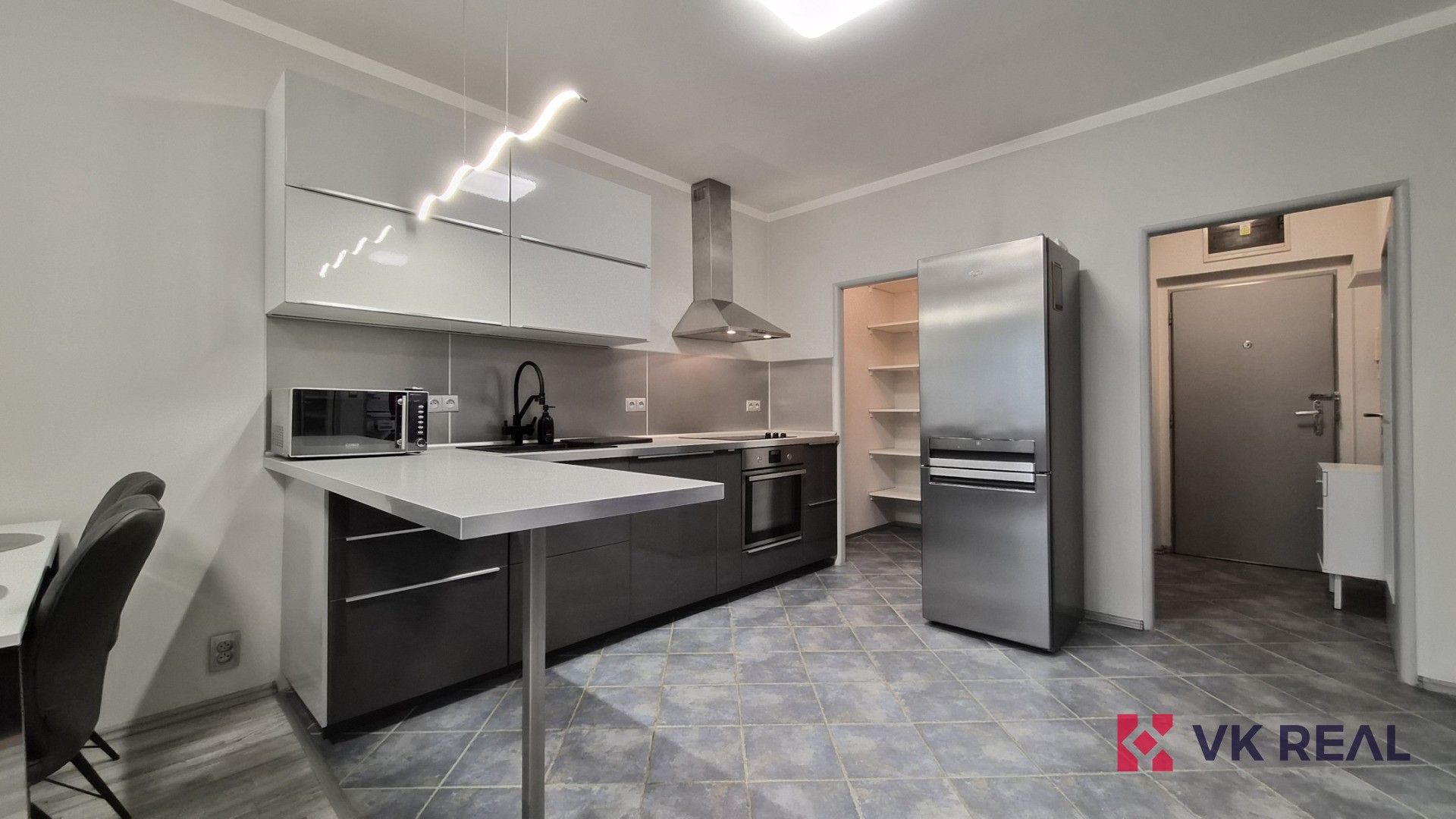 Pronájem bytu 2+kk 70 m² - foto 5