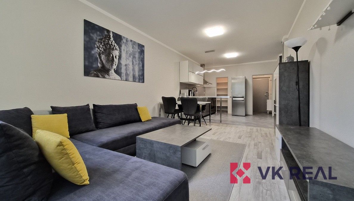 Pronájem bytu 2+kk 70 m² - foto 4