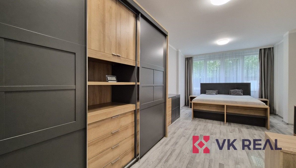 Pronájem bytu 2+kk 70 m² - foto 13