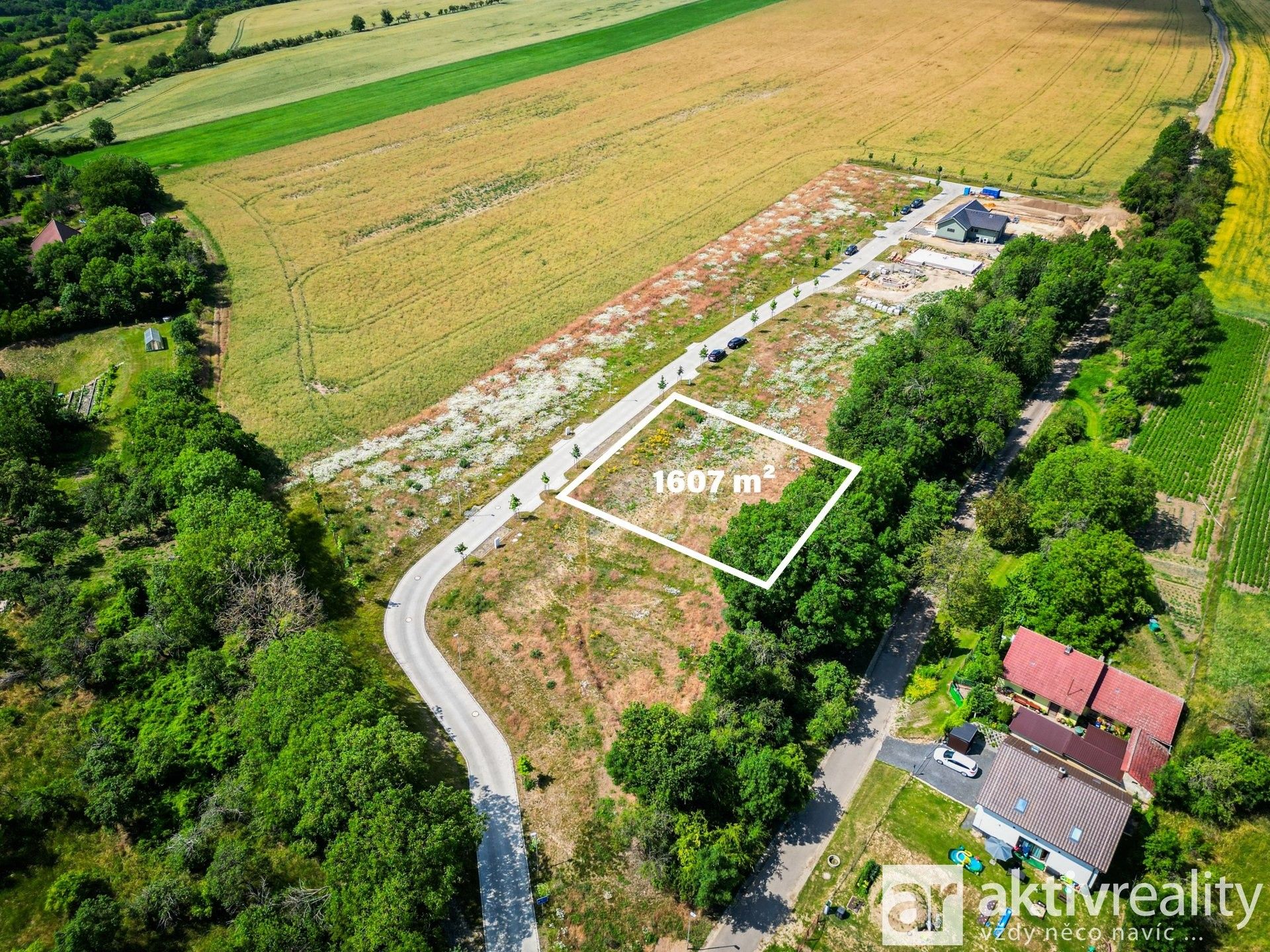 Prodej pozemku 1607 m² - foto 2