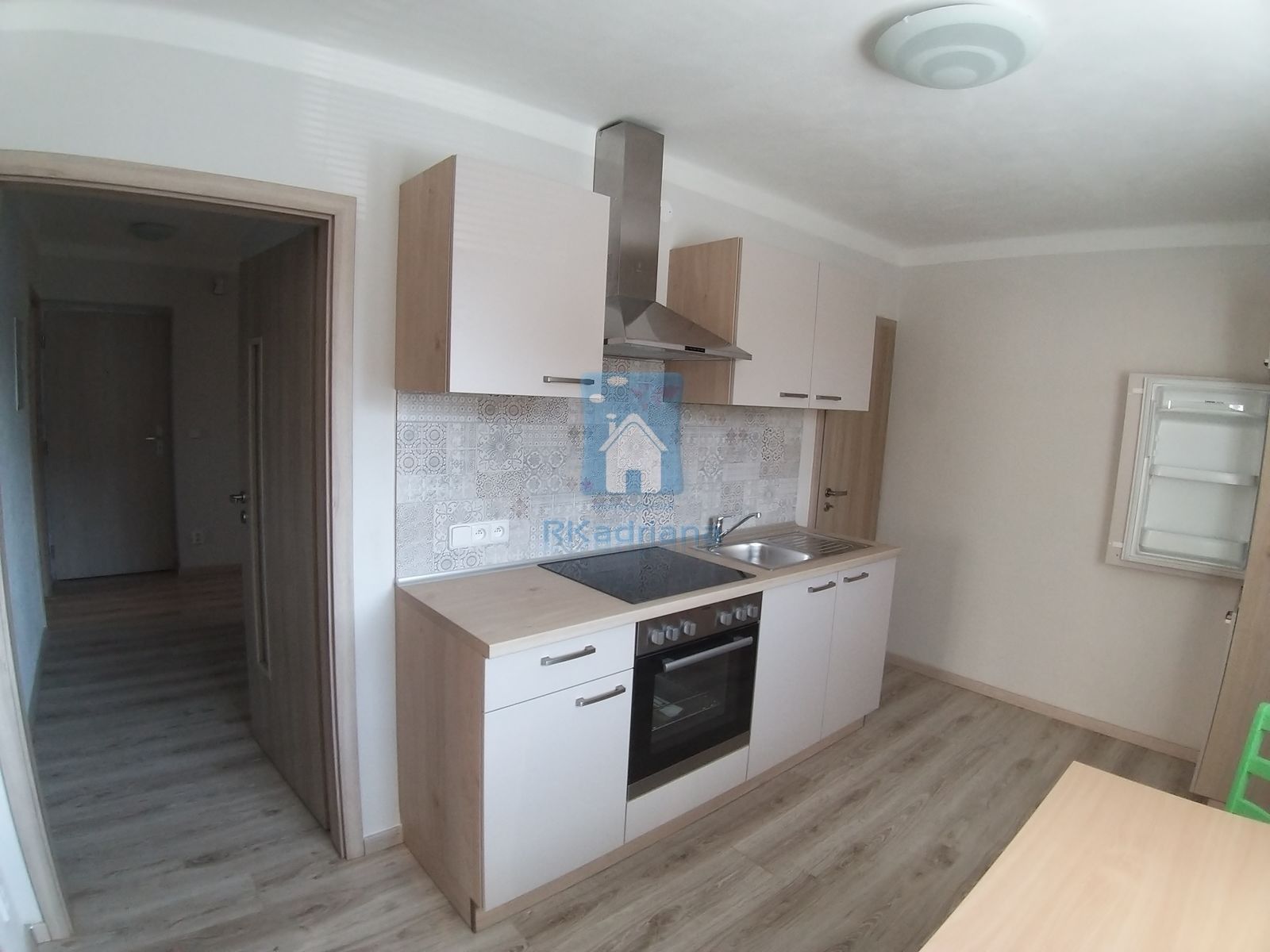 Pronájem bytu 2+1 66 m² - foto 1