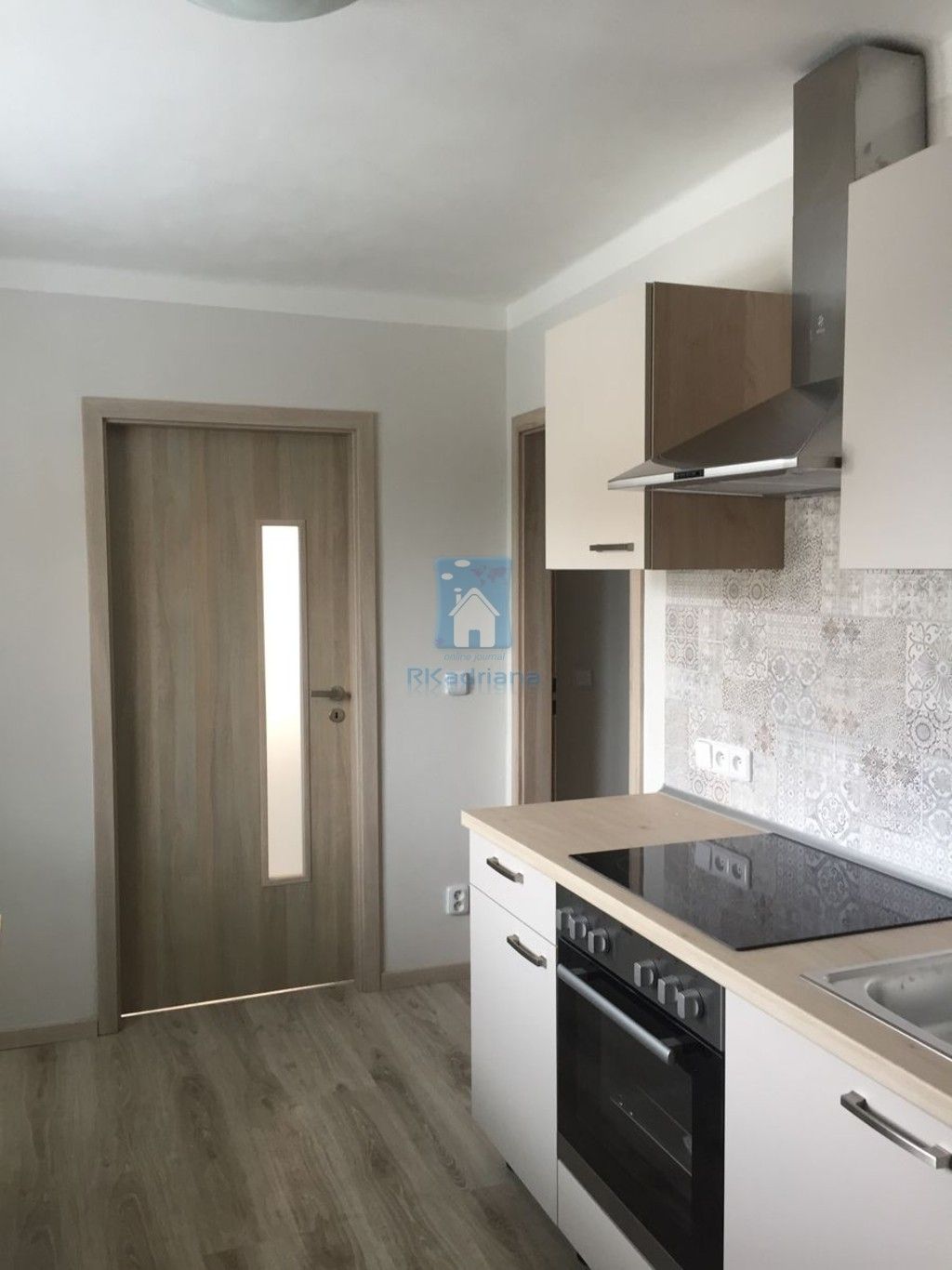 Pronájem bytu 2+1 66 m² - foto 6