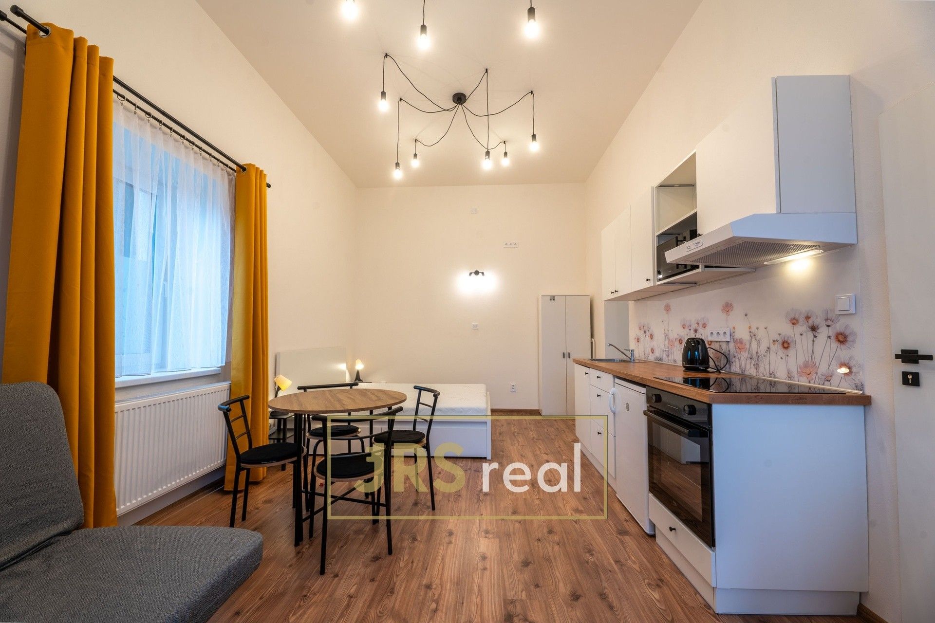 Pronájem bytu 1+kk 30 m² - foto 3
