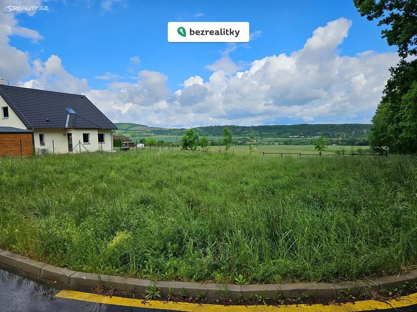 Prodej pozemku 914 m² - foto 1