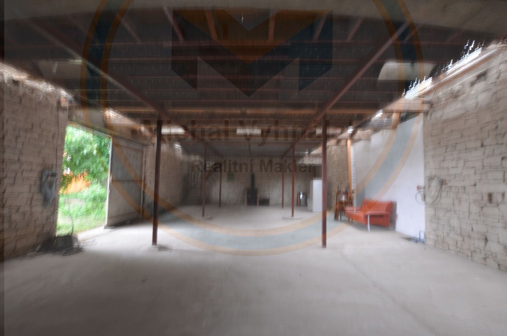 Pronájem komerčního prostoru 130 m² - foto 4