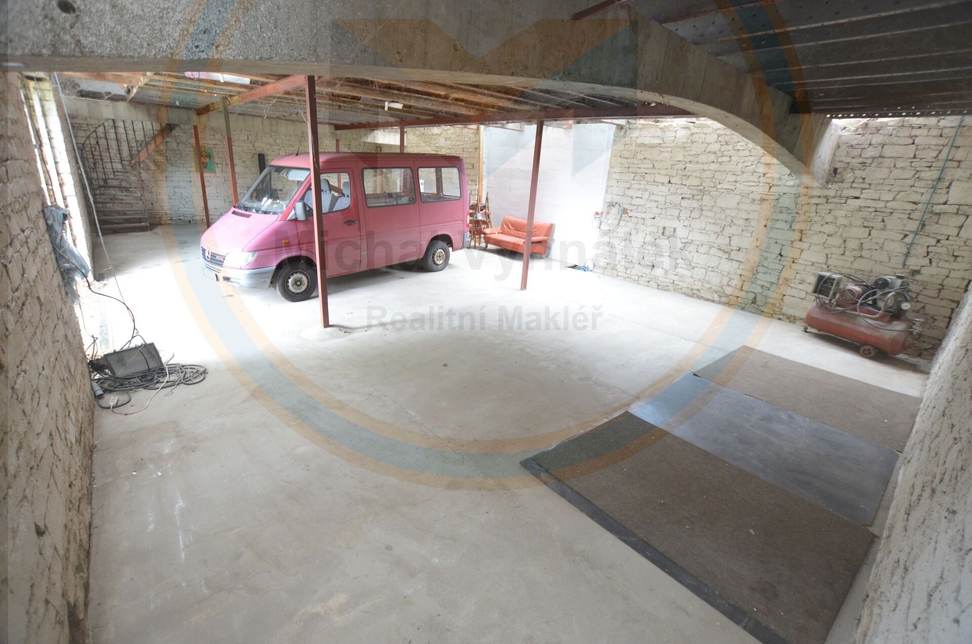 Pronájem komerčního prostoru 130 m² - foto 5