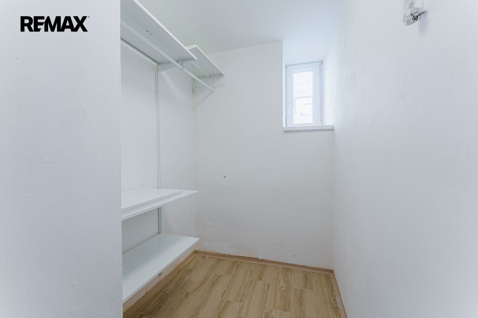 Pronájem bytu 3+kk 63 m² - foto 4