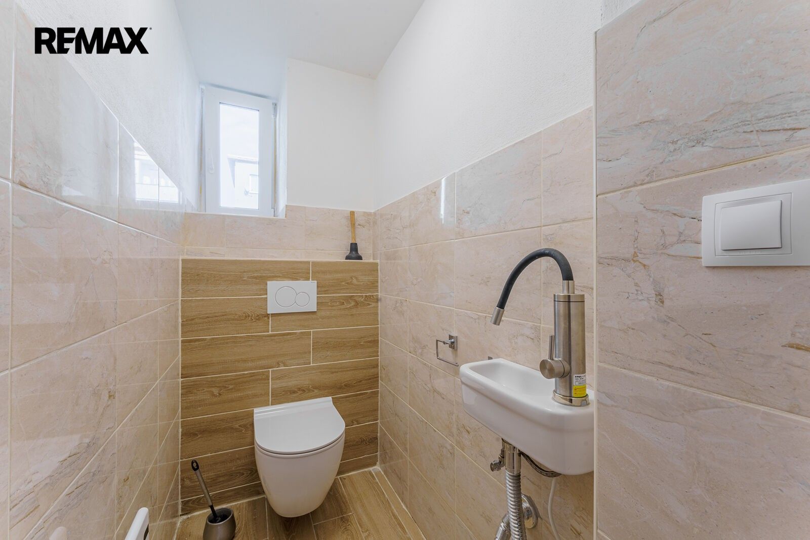 Pronájem bytu 3+kk 63 m² - foto 5