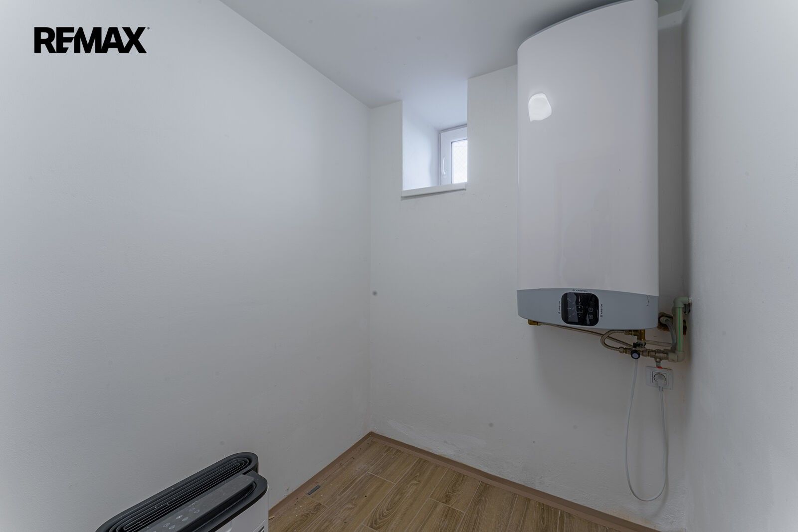 Pronájem bytu 3+kk 63 m² - foto 12