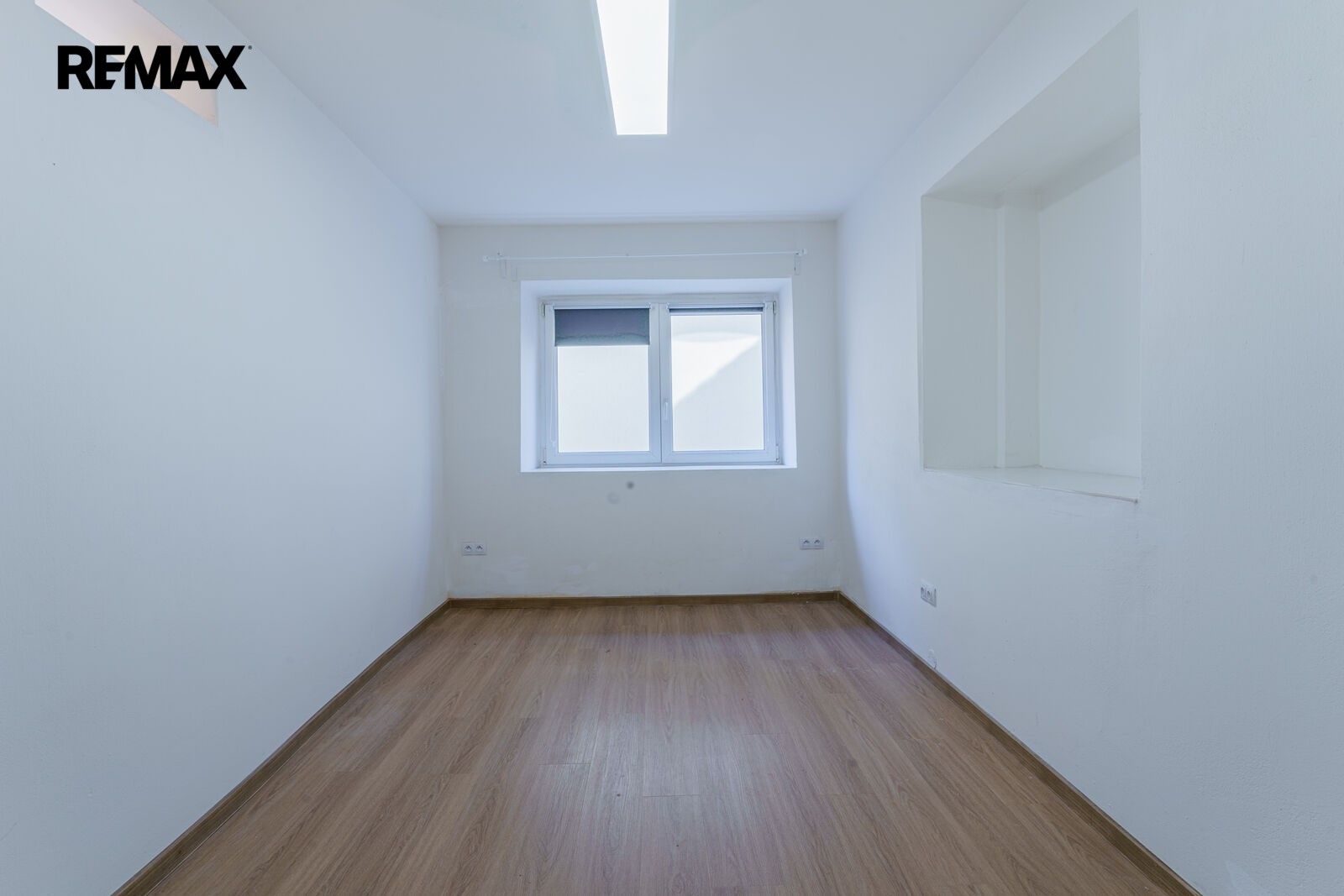 Pronájem bytu 3+kk 63 m² - foto 10