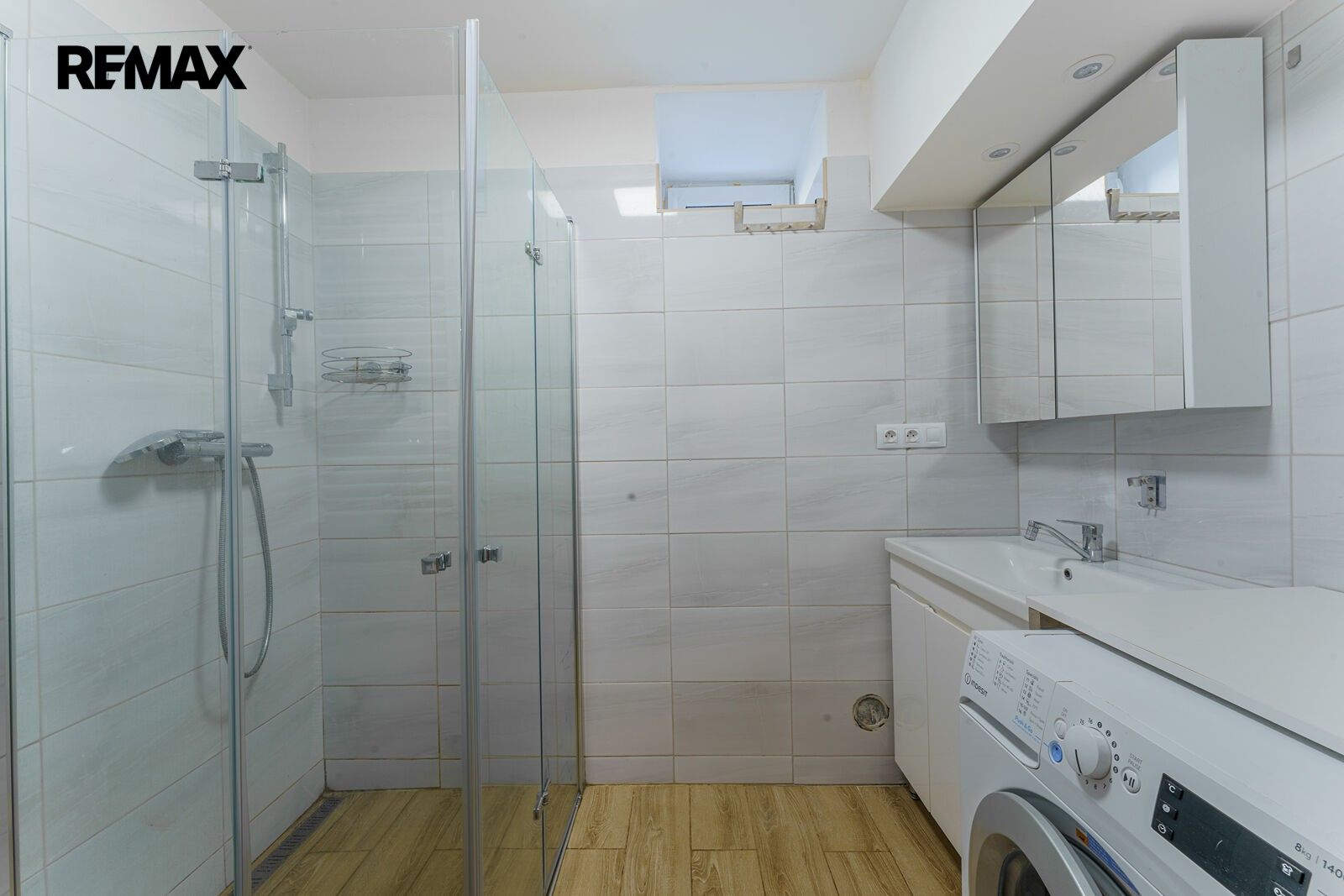 Pronájem bytu 3+kk 63 m² - foto 9