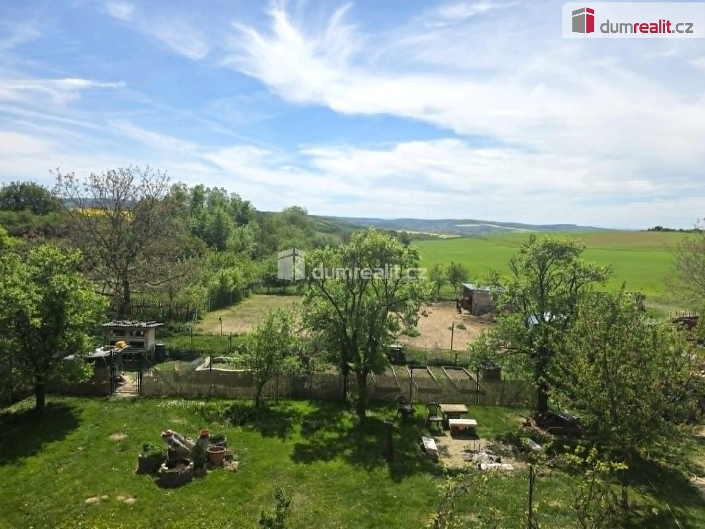 Prodej pozemku 785 m² - foto 1
