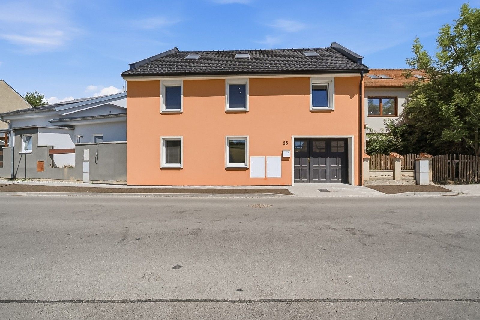 Prodej domu 350 m² - foto 1