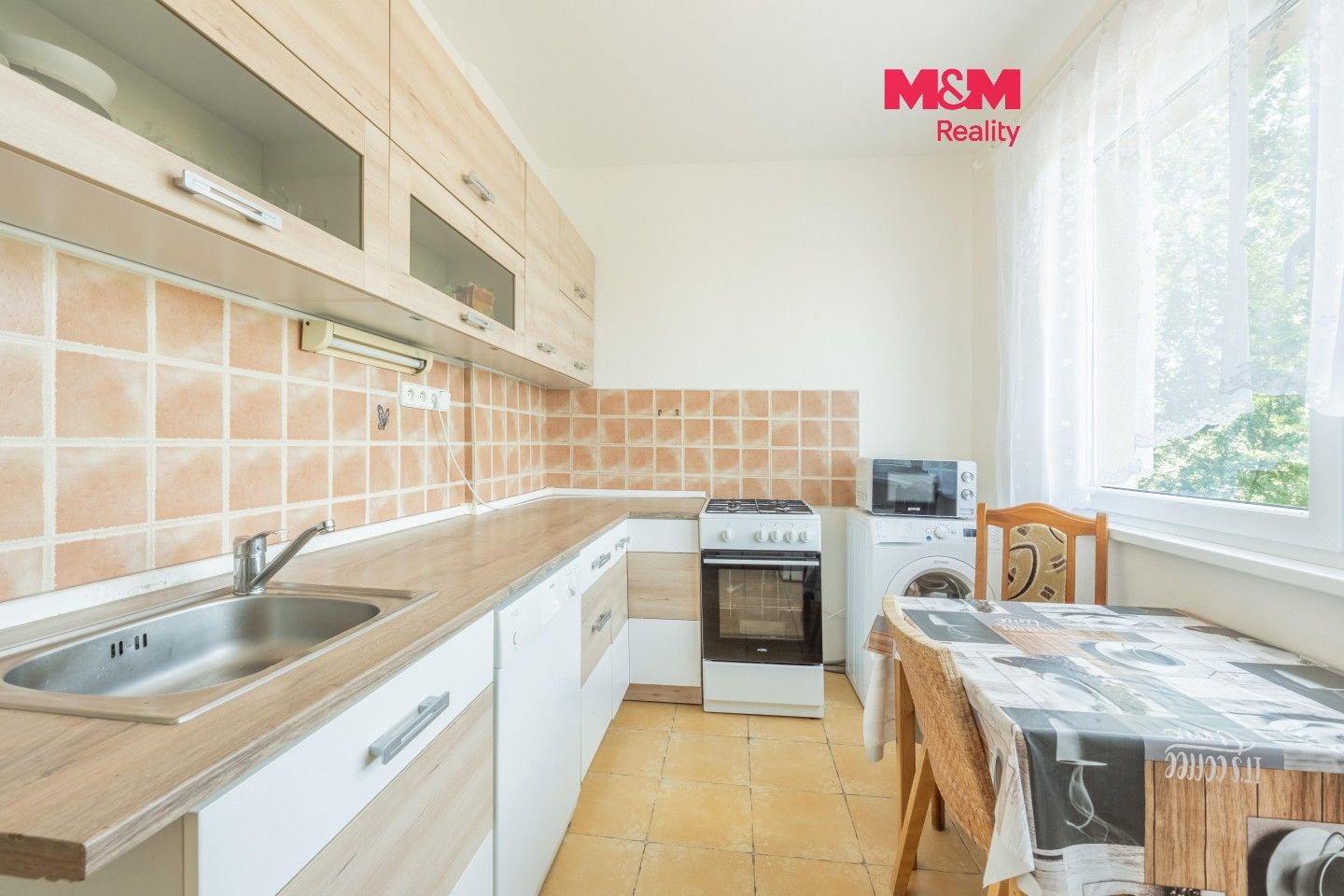 Prodej bytu 2+1 49 m² - foto 1