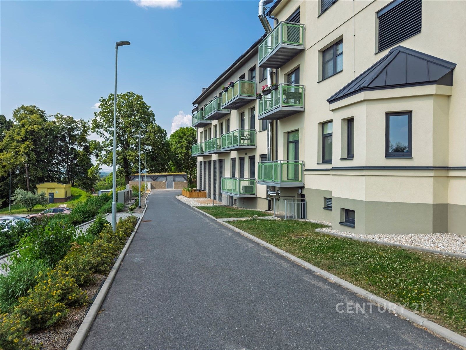 Pronájem bytu 2+kk 60 m² - foto 2