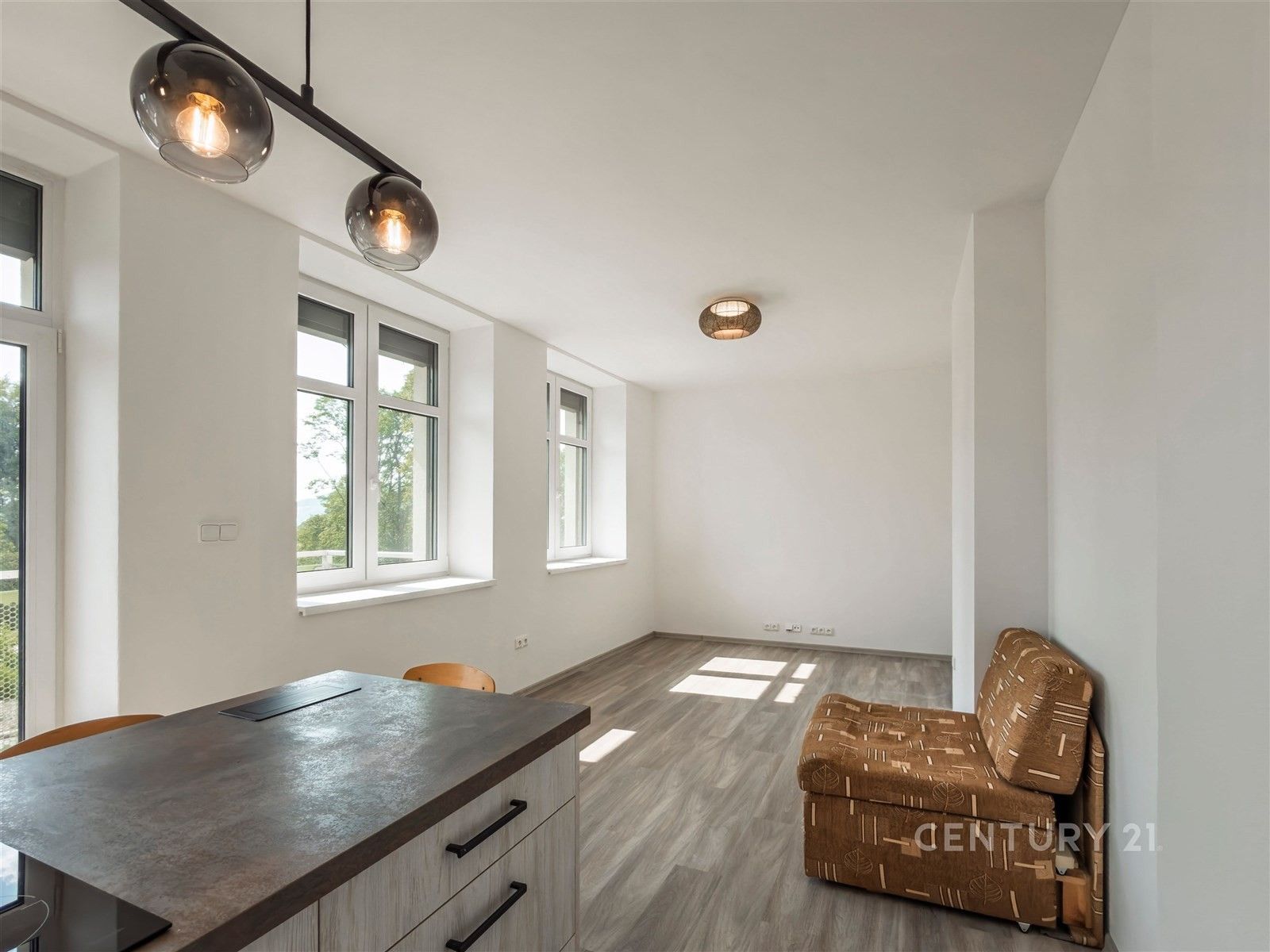 Pronájem bytu 2+kk 60 m² - foto 6